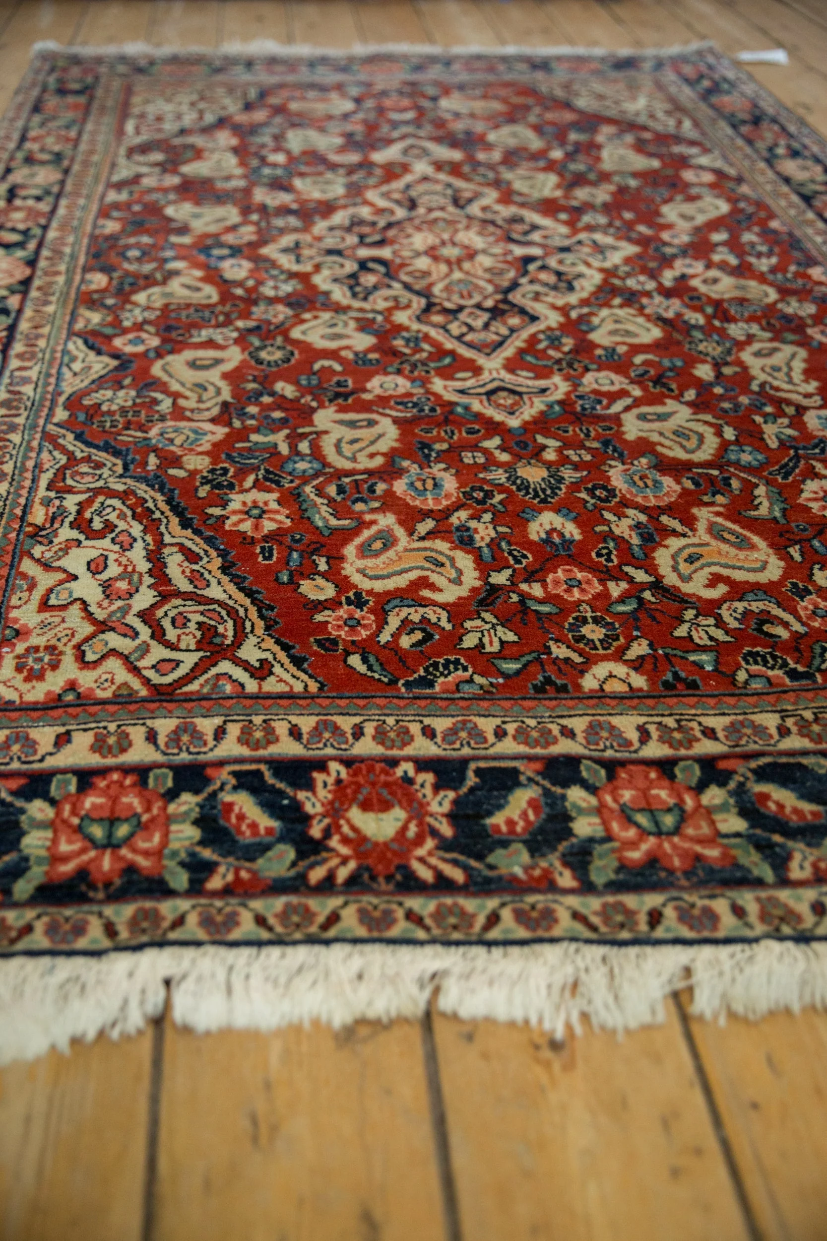 4x7 Vintage Sarouk Rug - Image 6
