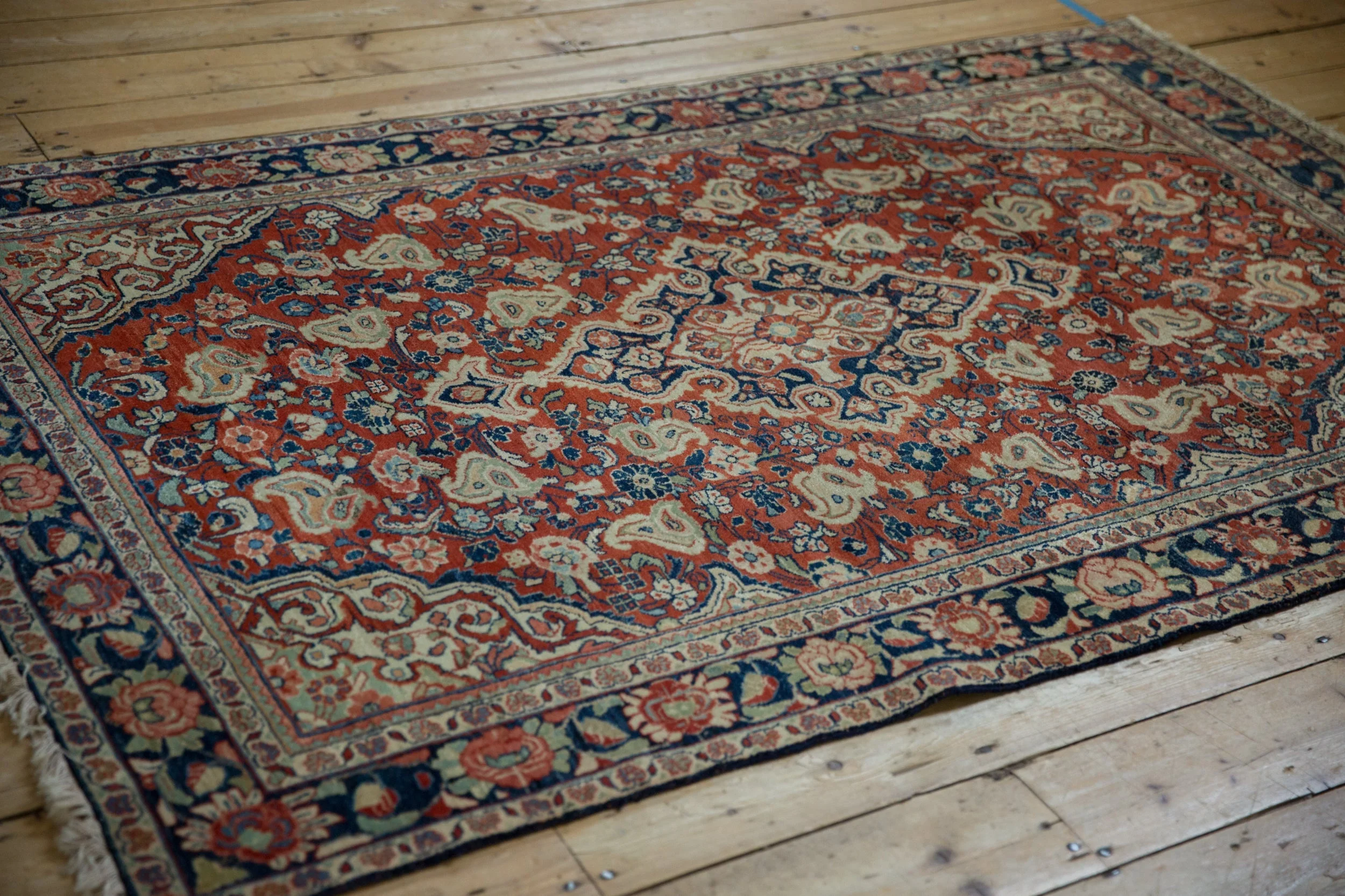 4x7 Vintage Sarouk Rug - Image 9