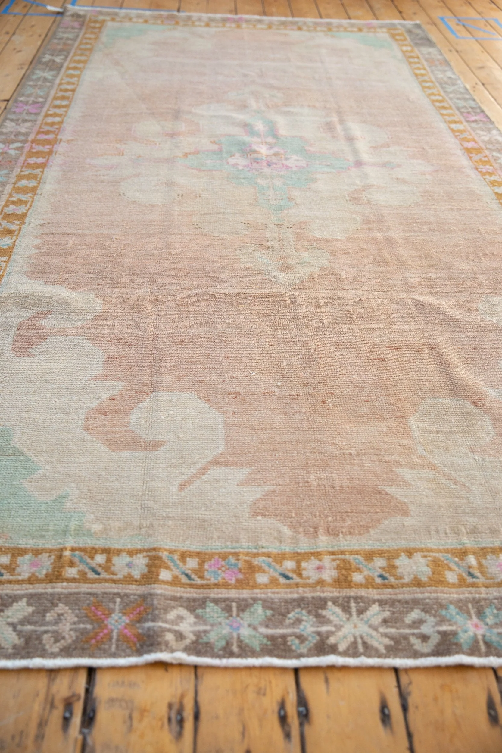 5.5x10.5 Vintage Distressed Kars Carpet - Image 3