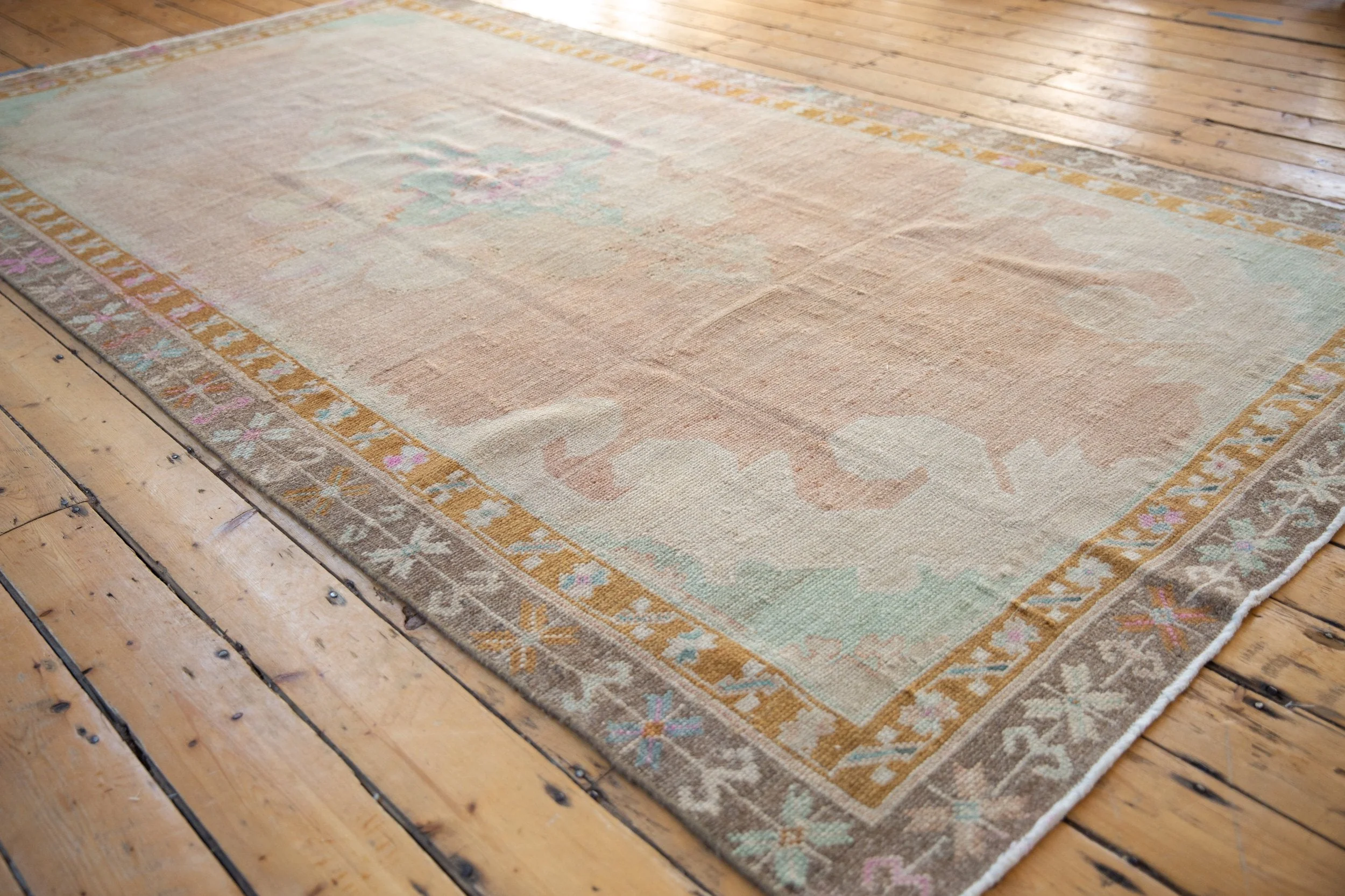 5.5x10.5 Vintage Distressed Kars Carpet - Image 4