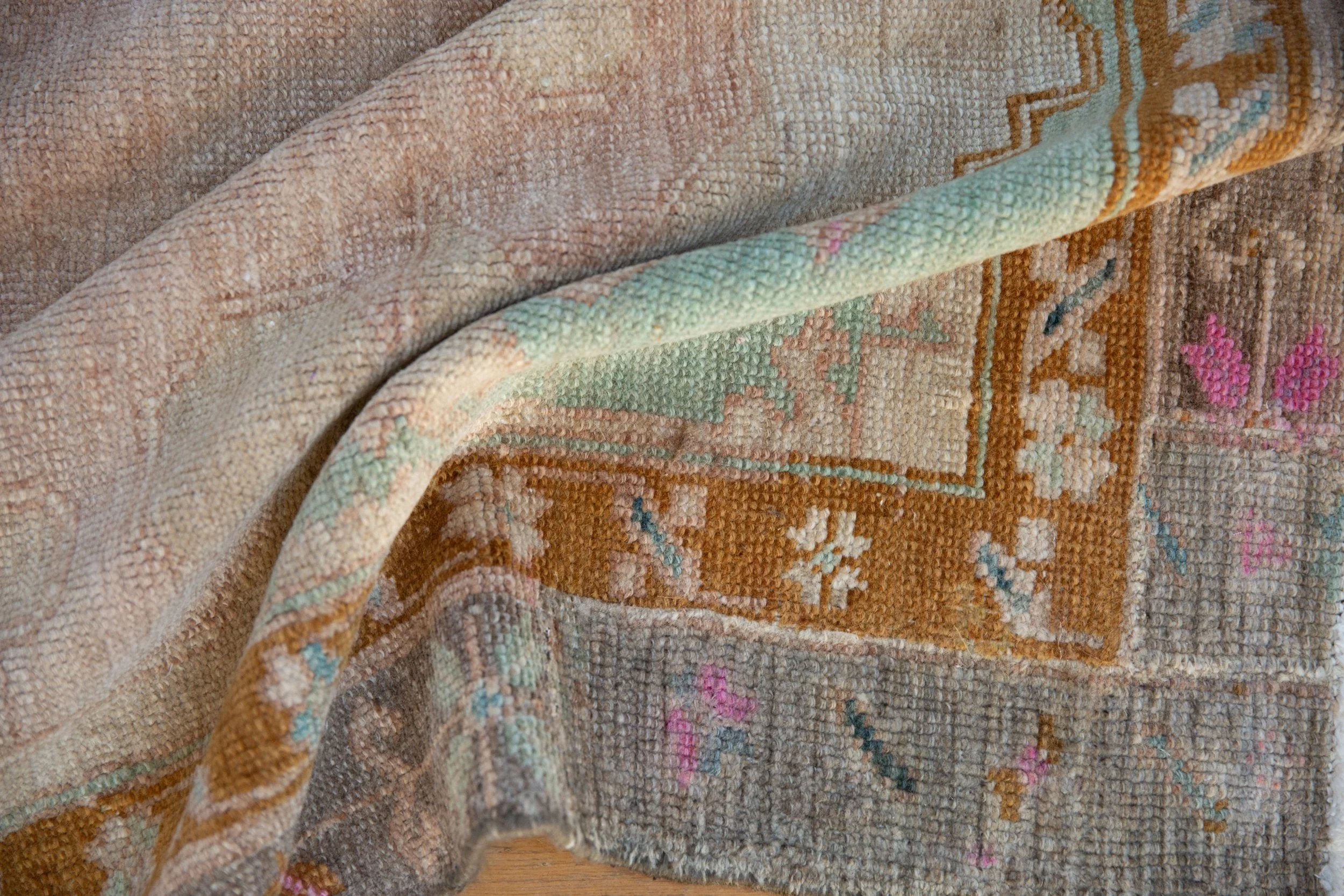 5.5x10.5 Vintage Distressed Kars Carpet - Image 8
