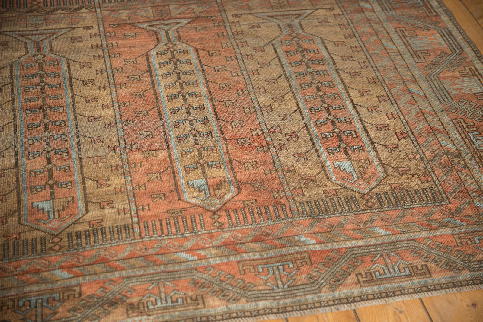 5.5x10 Vintage Distressed Belouch Carpet - Image 10