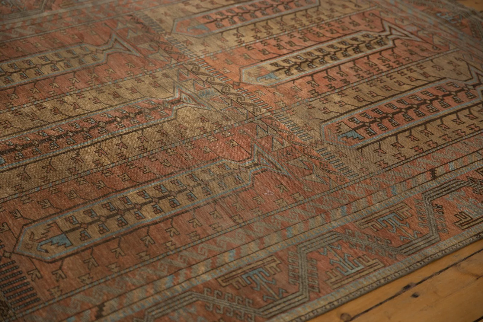 5.5x10 Vintage Distressed Belouch Carpet - Image 12