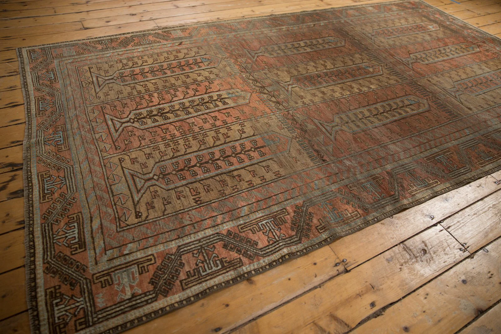 5.5x10 Vintage Distressed Belouch Carpet - Image 3