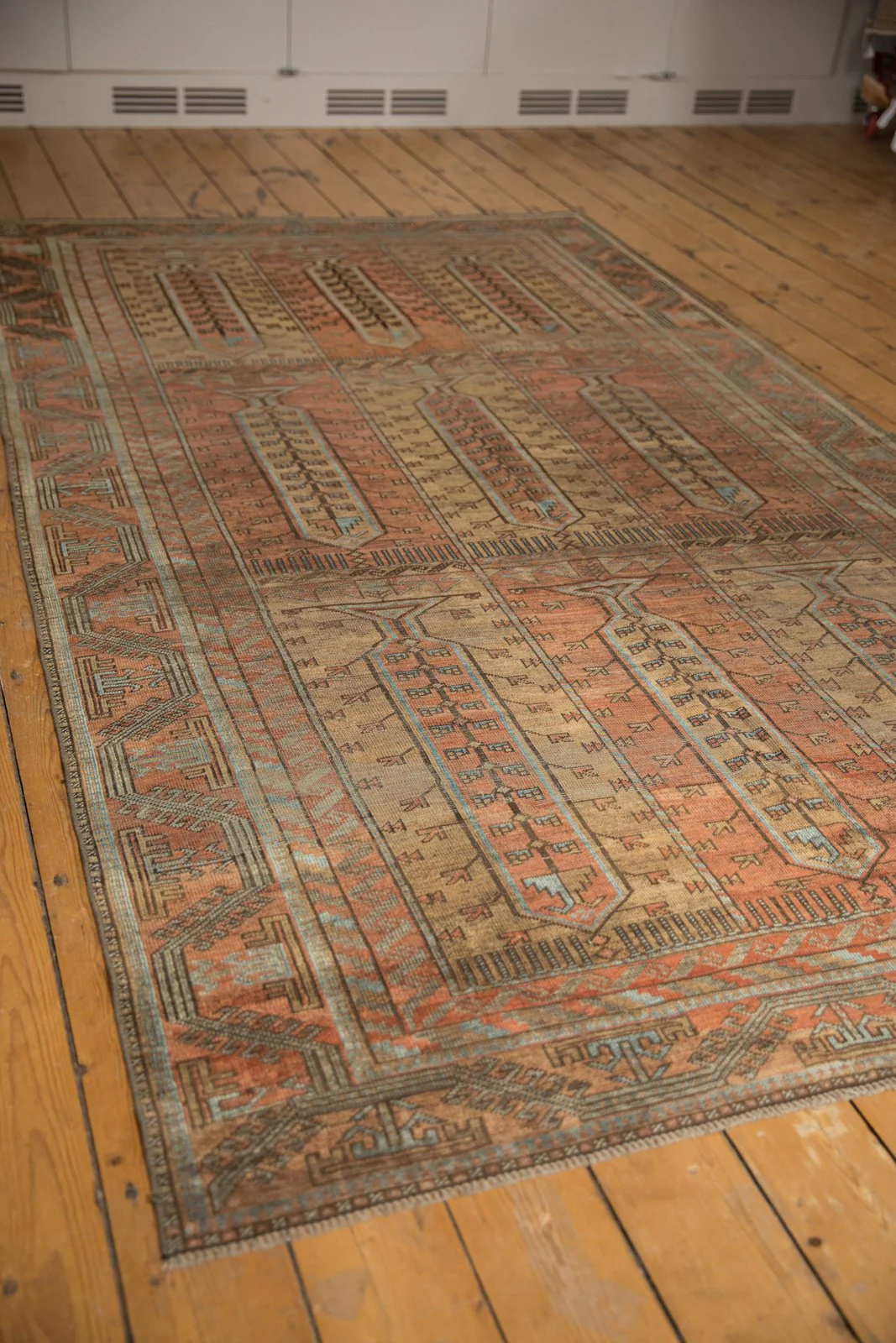 5.5x10 Vintage Distressed Belouch Carpet - Image 7