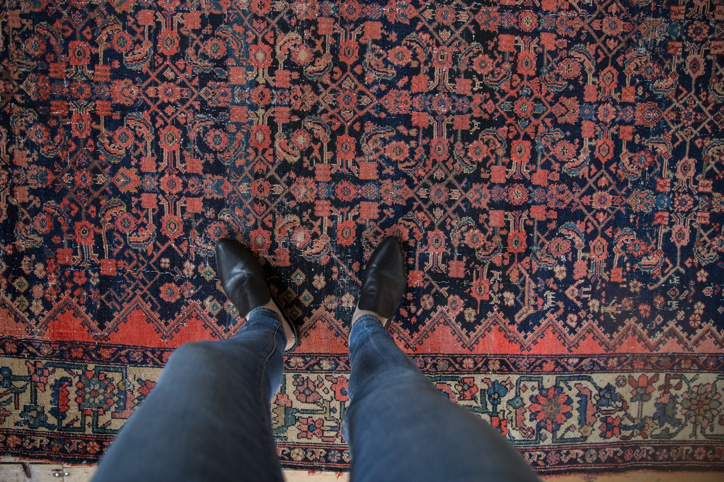 5.5x10 Vintage Malayer Carpet - Image 2