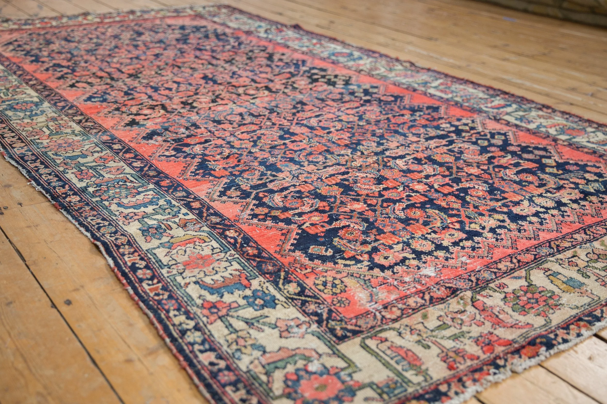 5.5x10 Vintage Malayer Carpet - Image 6