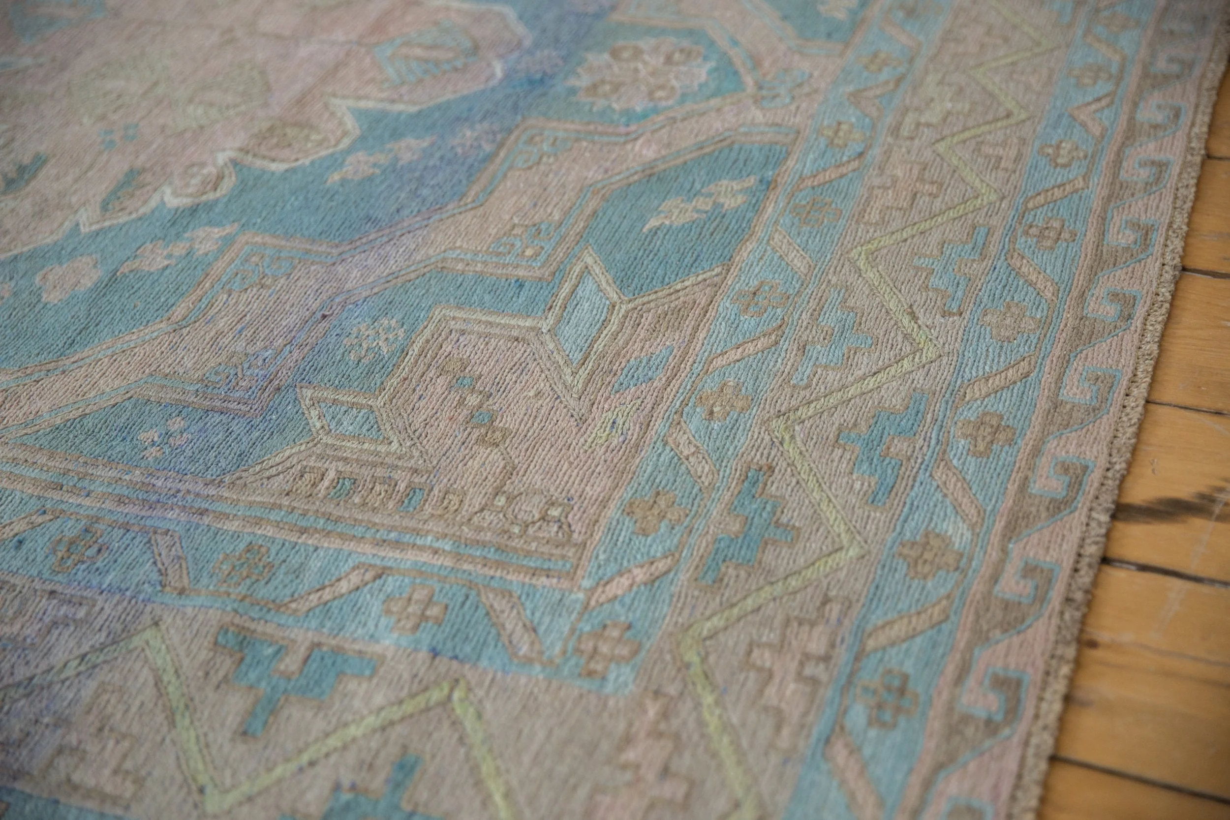 5.5x11.5 Vintage Distressed Soumac Rug Runner - Image 4