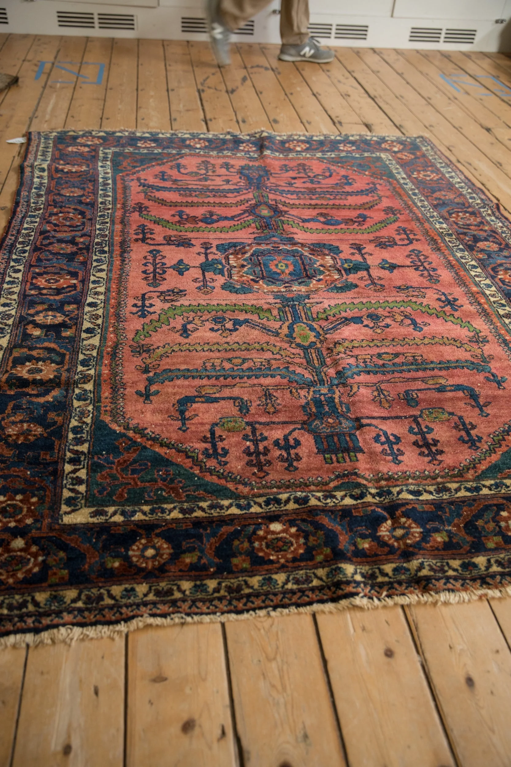 5.5x6.5 Vintage Fine Lilihan Carpet - Image 4
