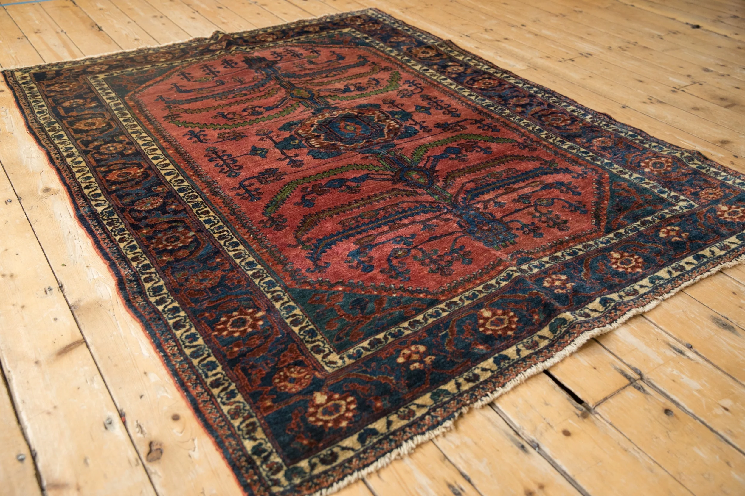 5.5x6.5 Vintage Fine Lilihan Carpet - Image 6