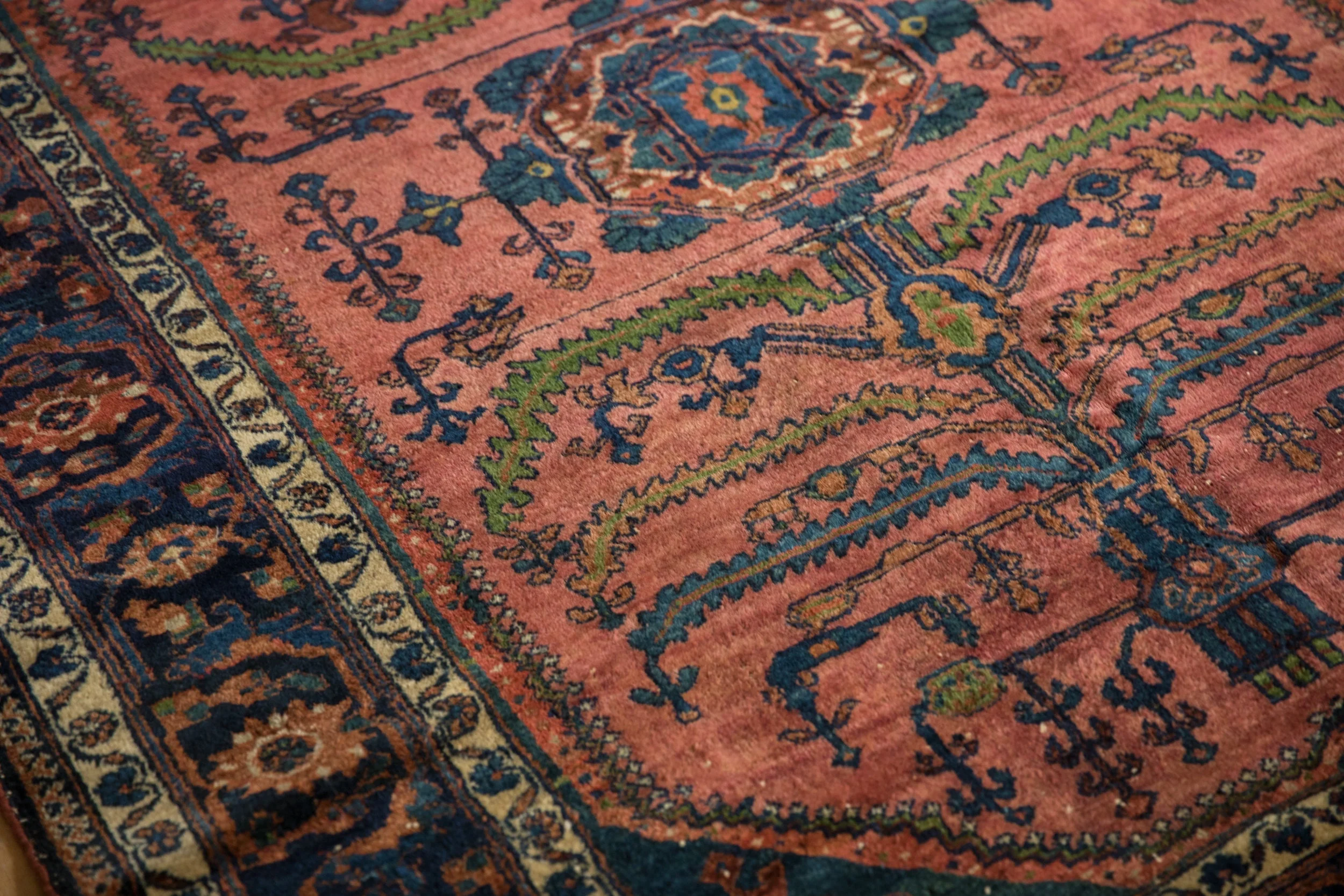 5.5x6.5 Vintage Fine Lilihan Carpet - Image 9
