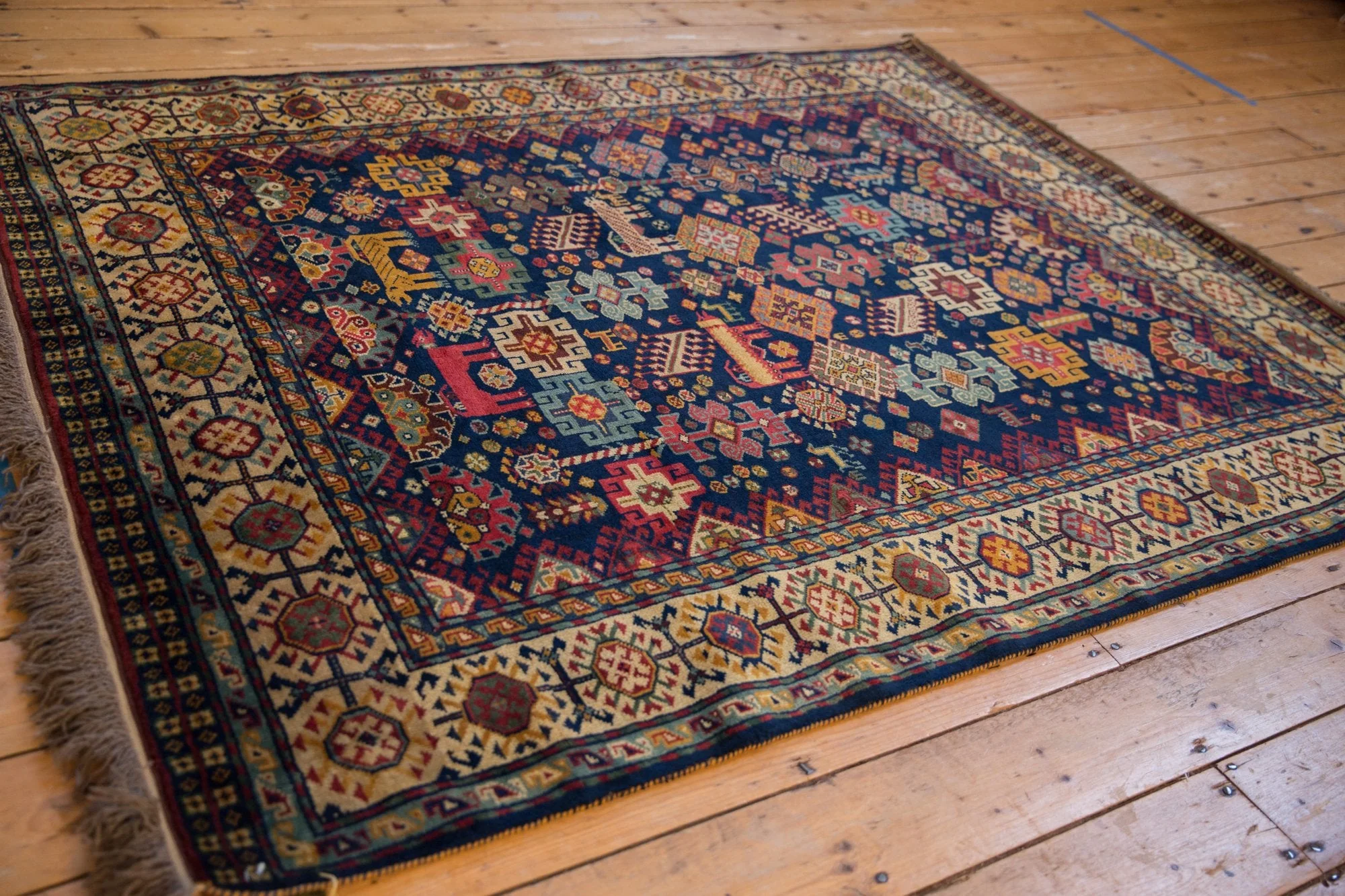 5.5x6.5 Vintage Indian Shiraz Design Carpet - Image 6