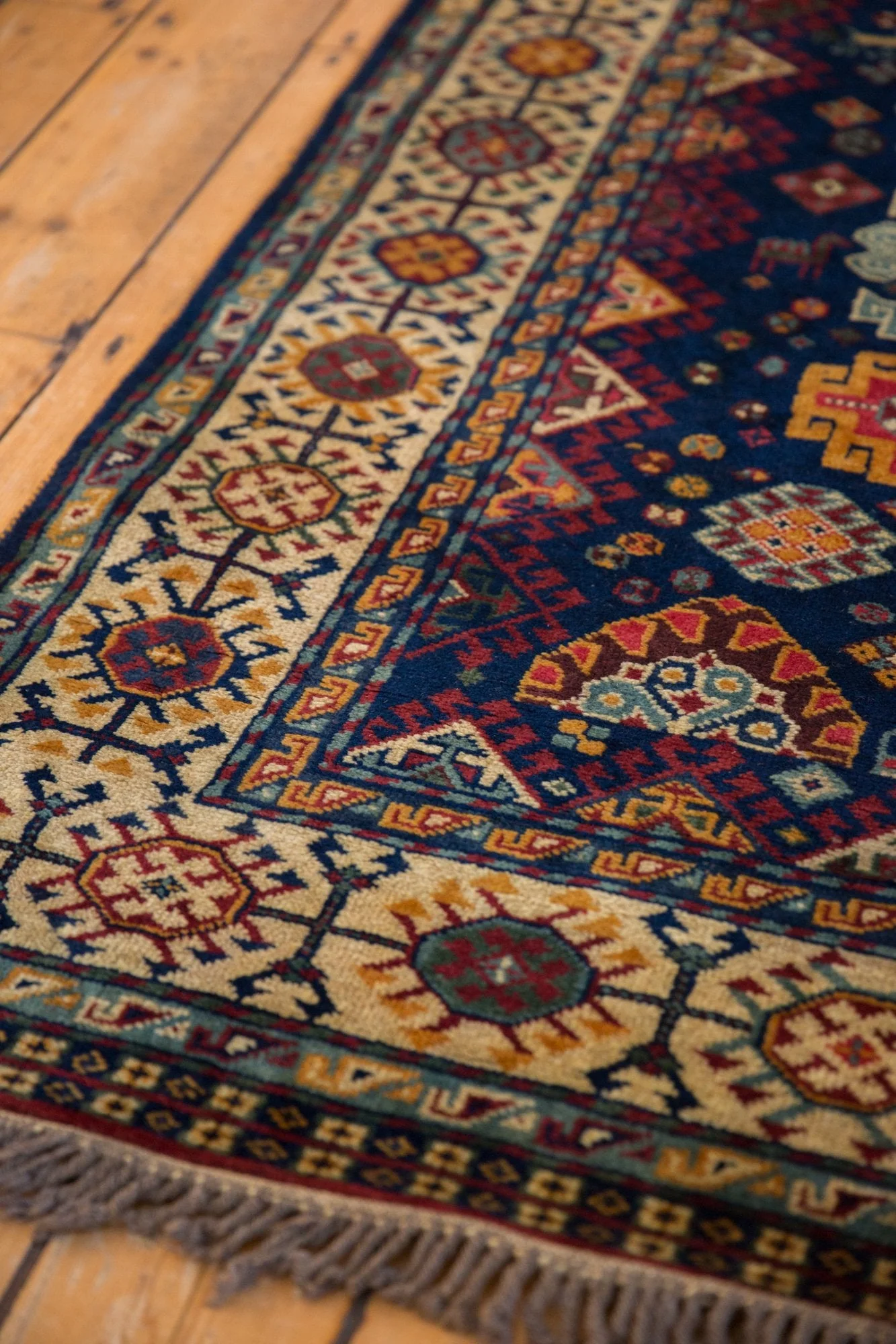 5.5x6.5 Vintage Indian Shiraz Design Carpet - Image 8