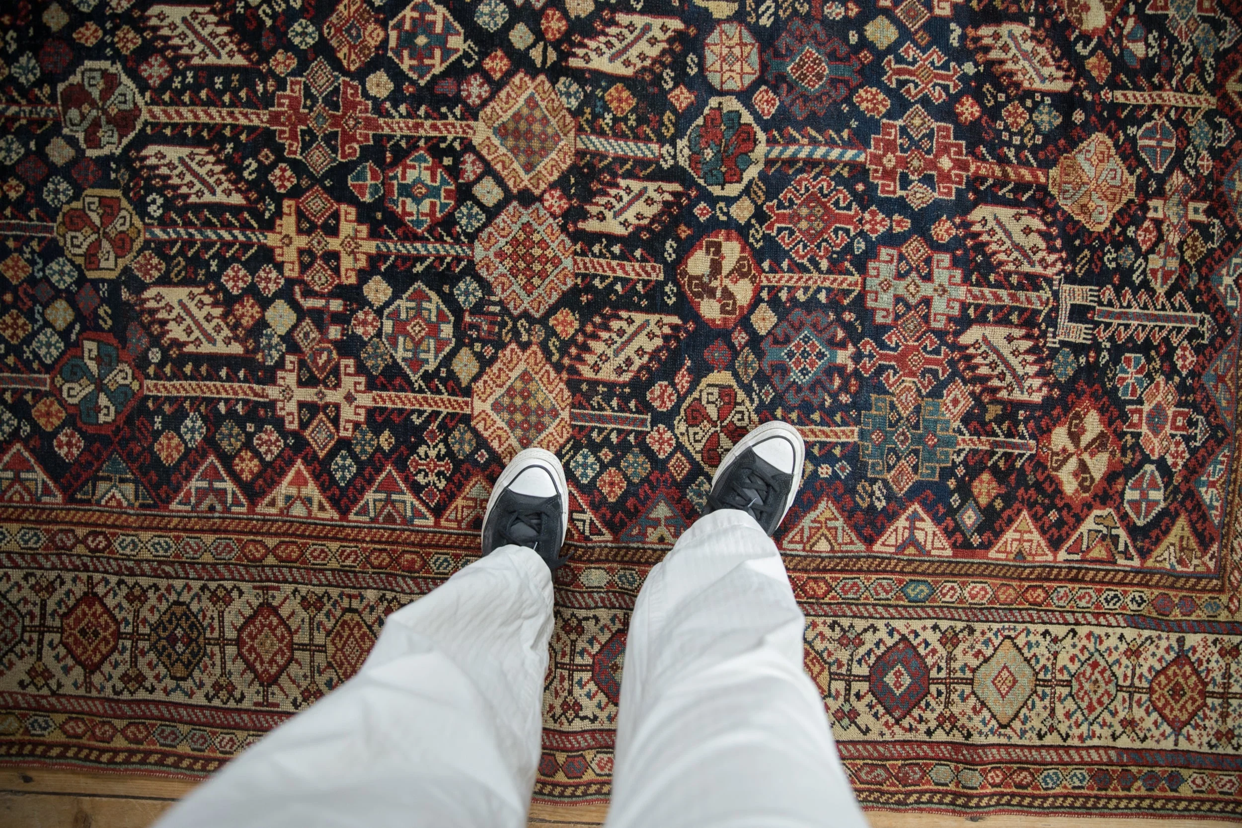 5.5x7.5 Antique Fine Qashqai Carpet - Image 2