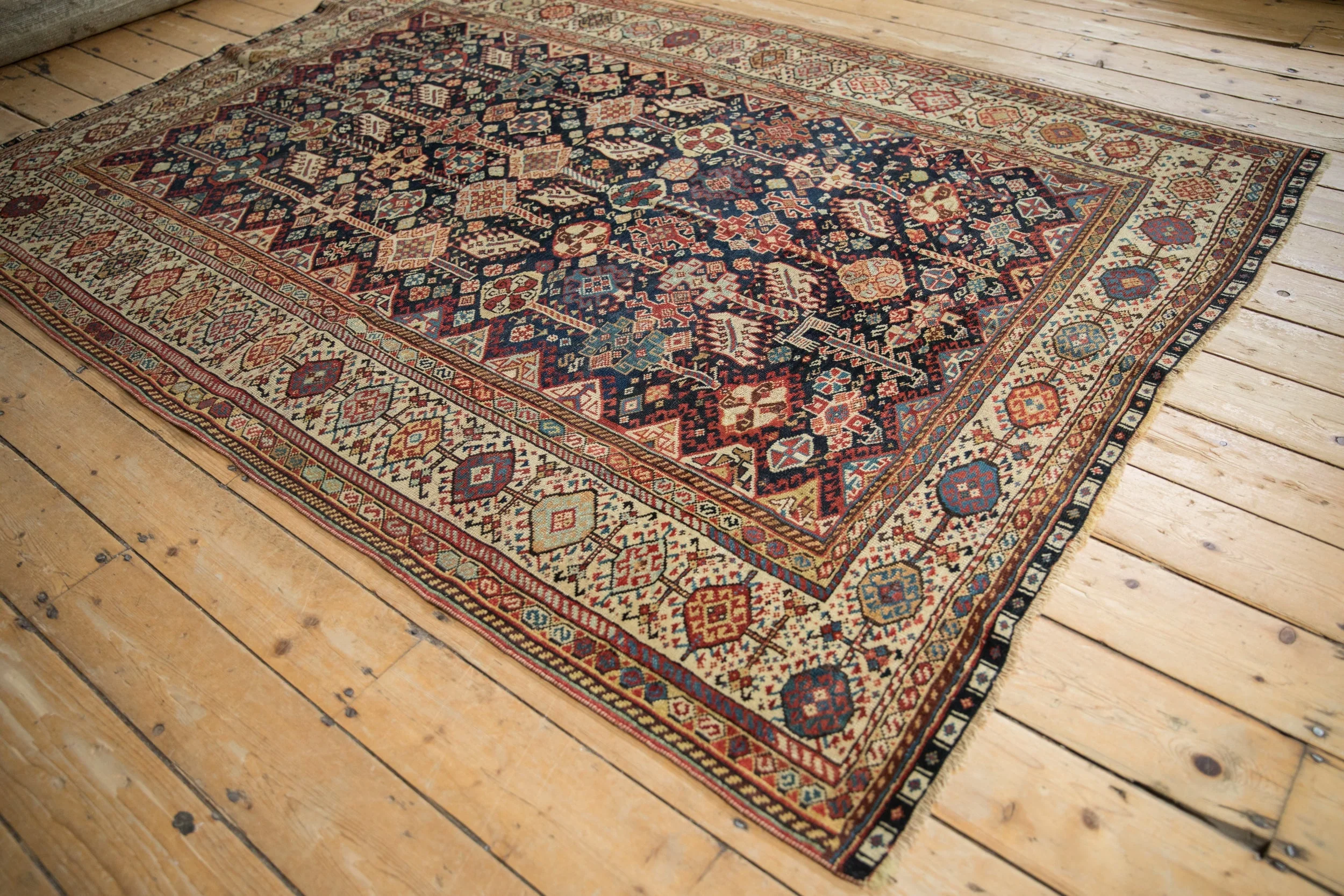 5.5x7.5 Antique Fine Qashqai Carpet - Image 5