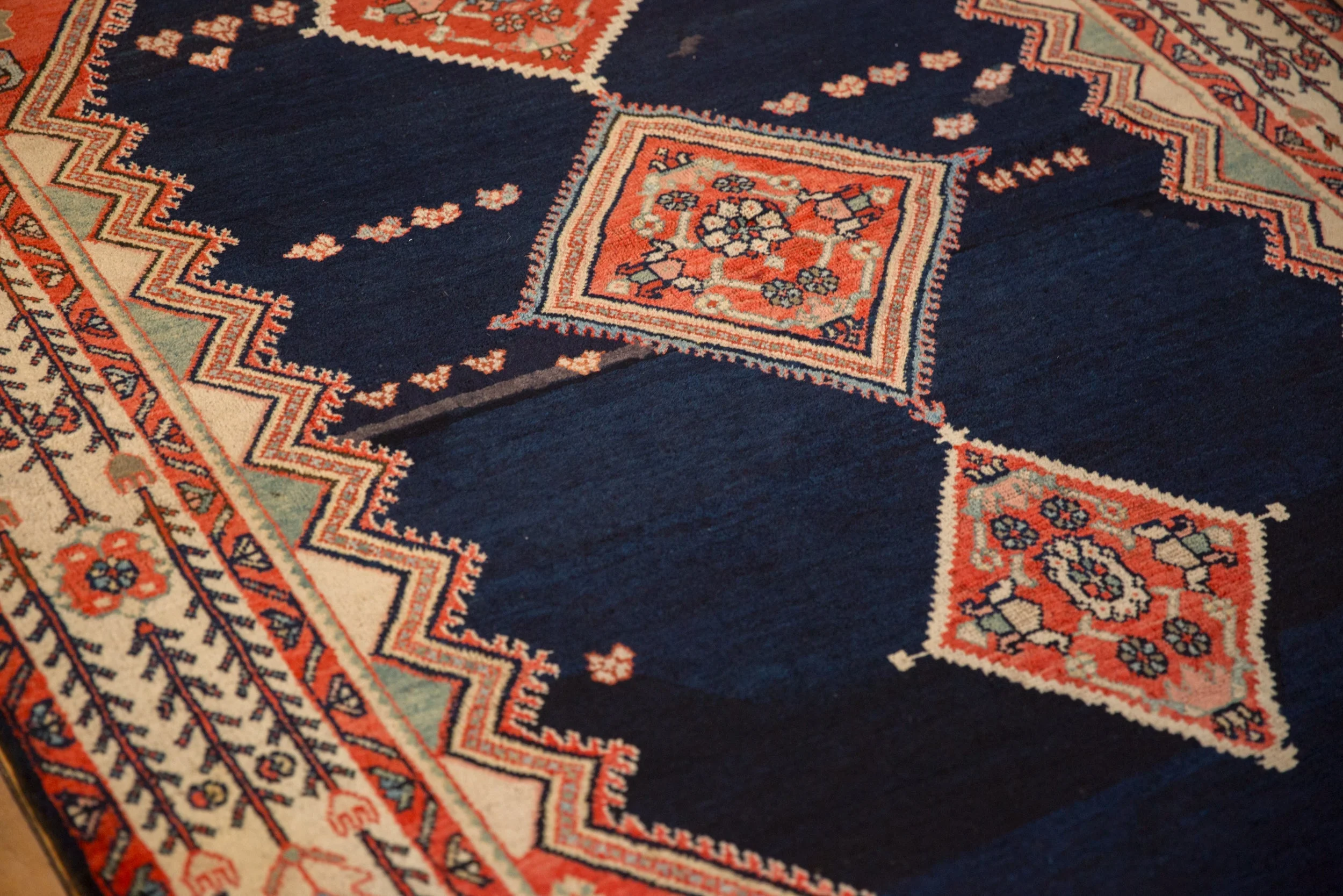 5.5x7.5 Vintage Malayer Carpet - Image 6