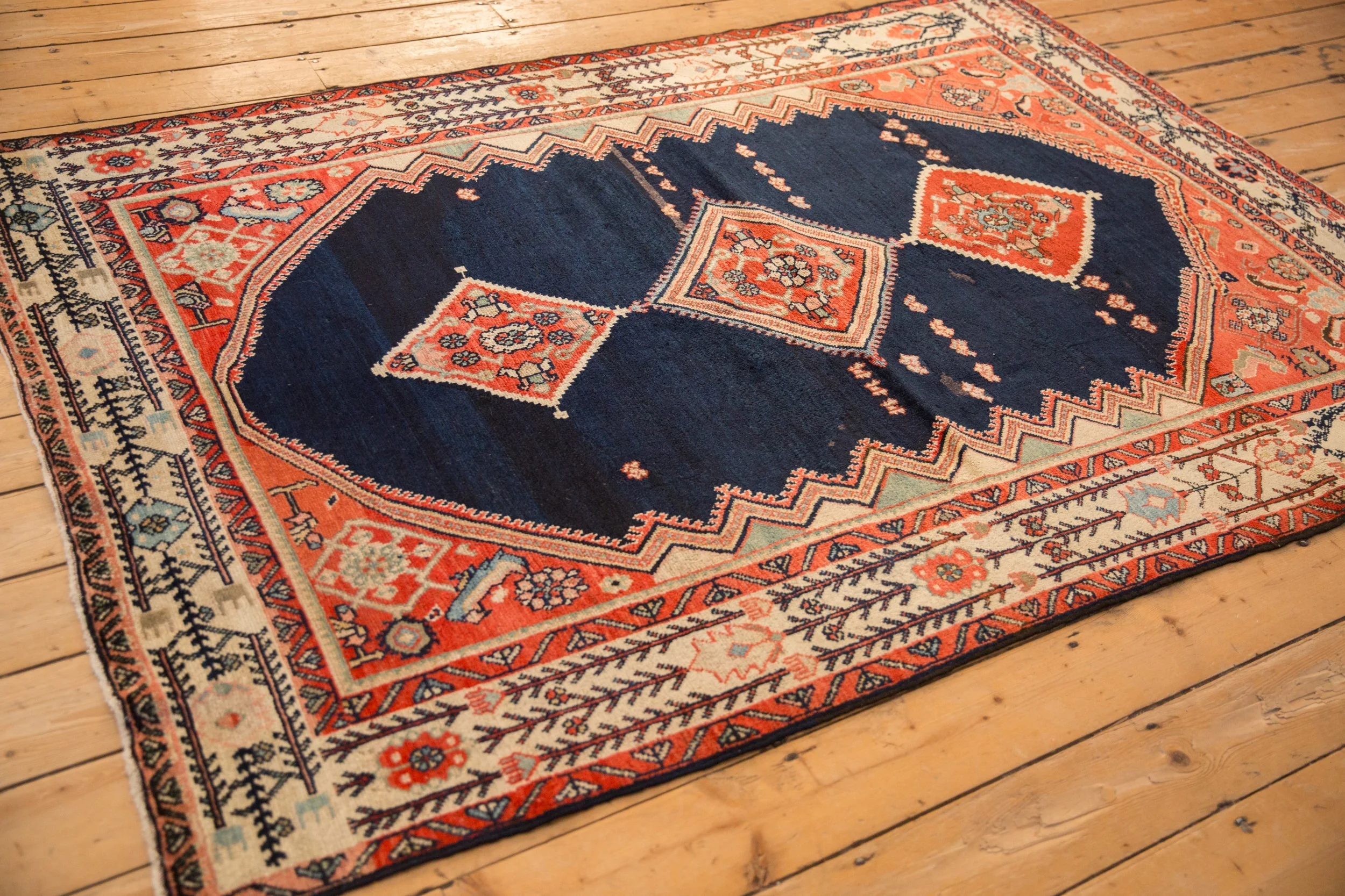 5.5x7.5 Vintage Malayer Carpet - Image 9