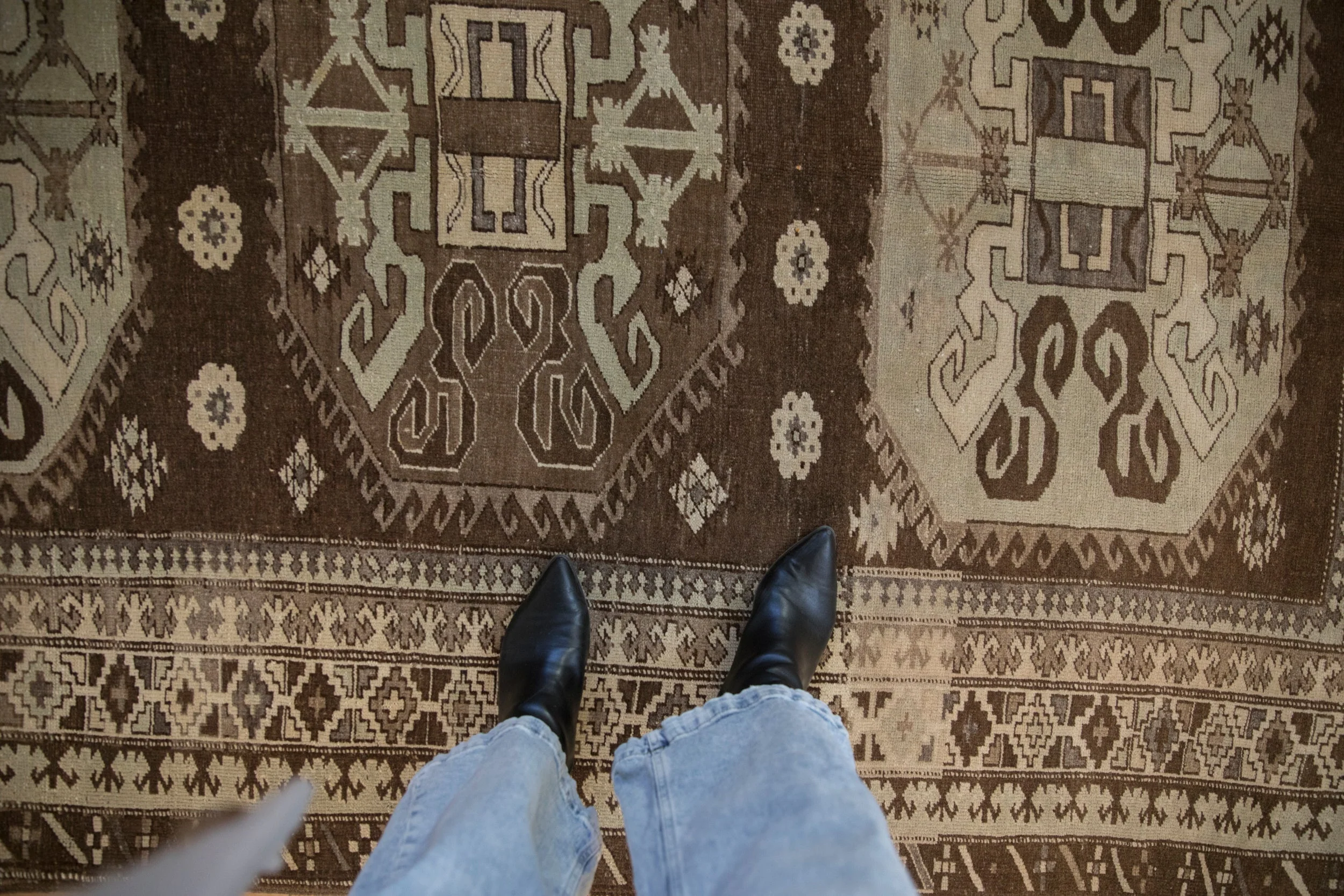 5.5x8.5 Vintage Distressed Kars Carpet - Image 2