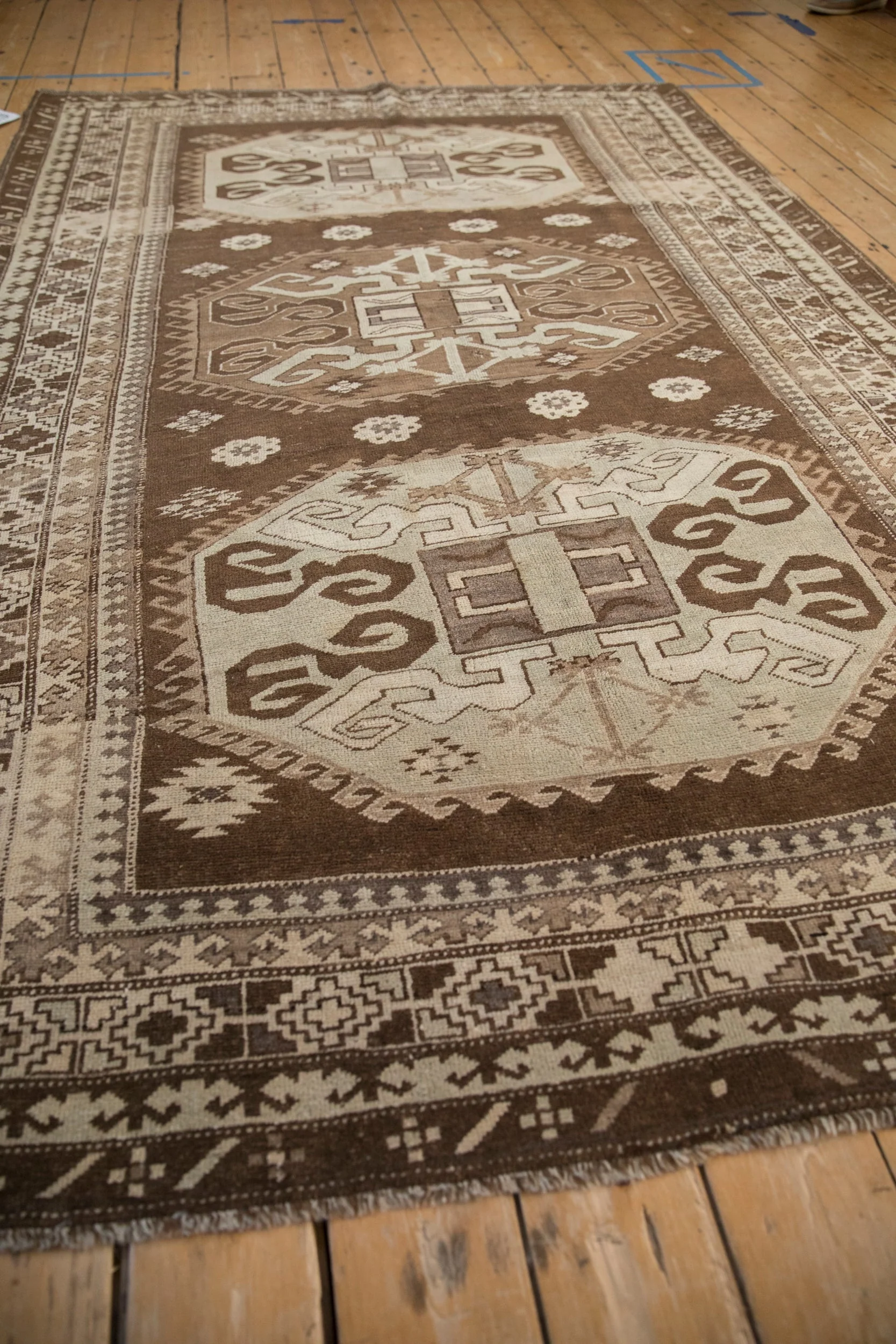 5.5x8.5 Vintage Distressed Kars Carpet - Image 6