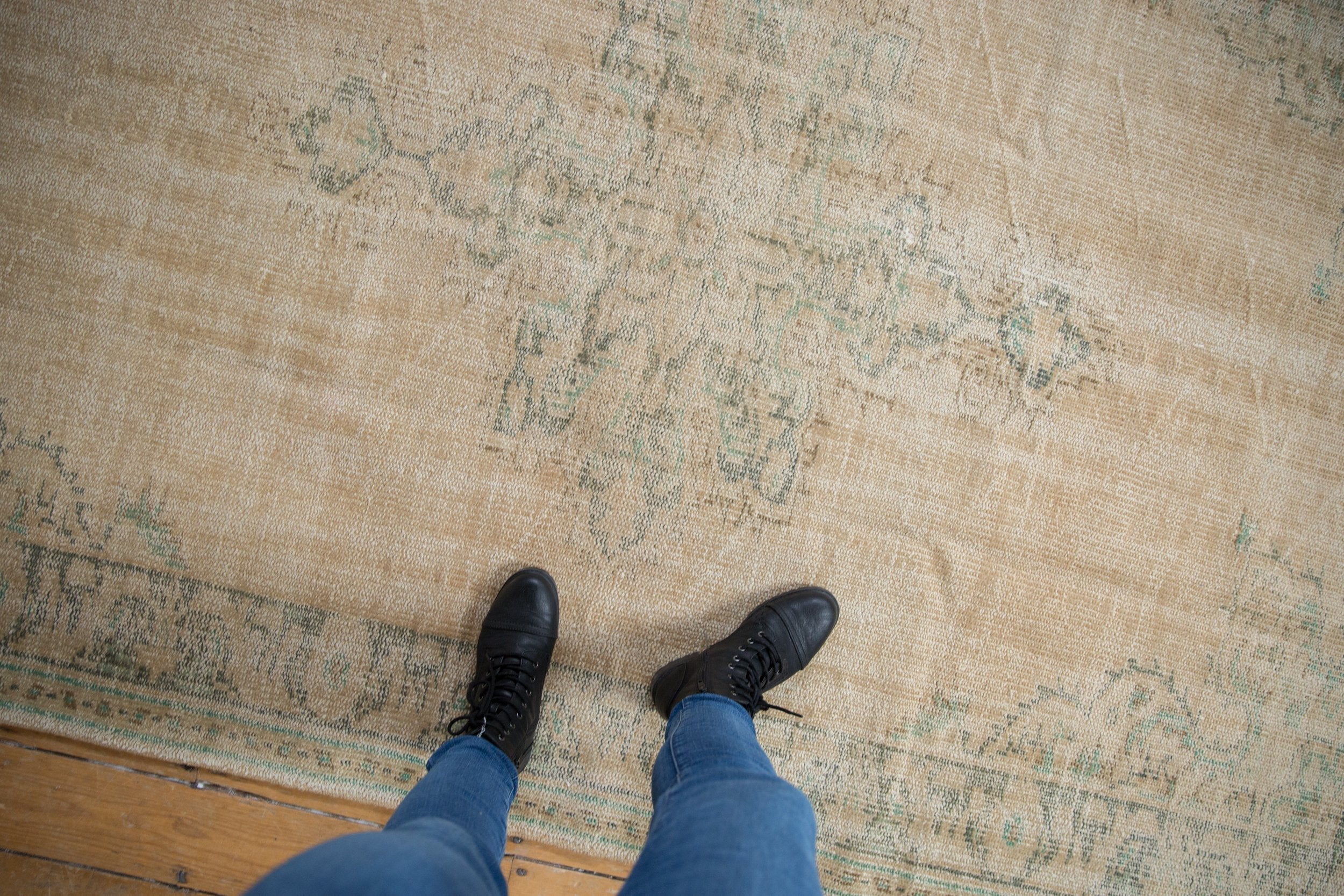 5.5x8.5 Vintage Distressed Oushak Carpet - Image 2