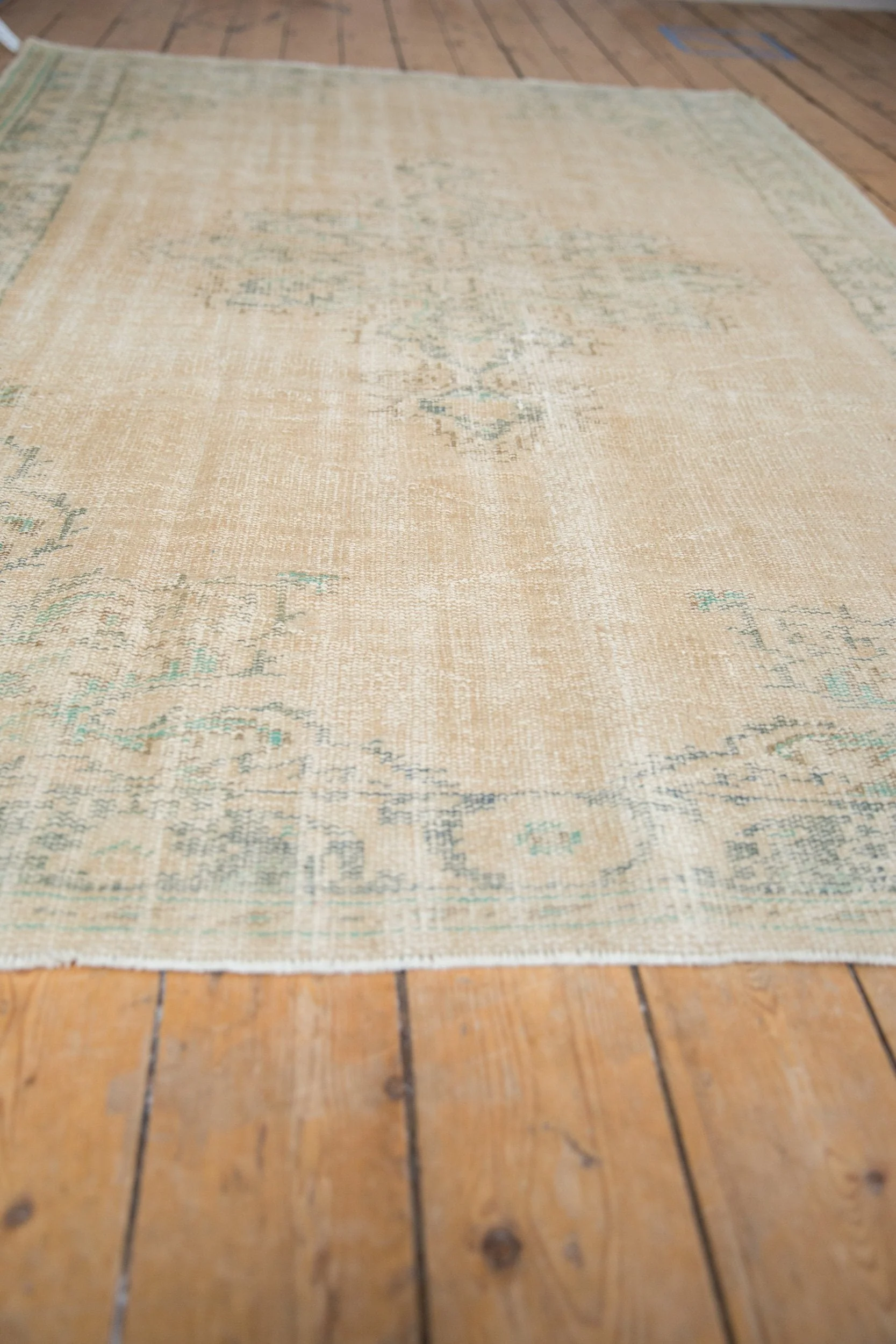 5.5x8.5 Vintage Distressed Oushak Carpet - Image 5