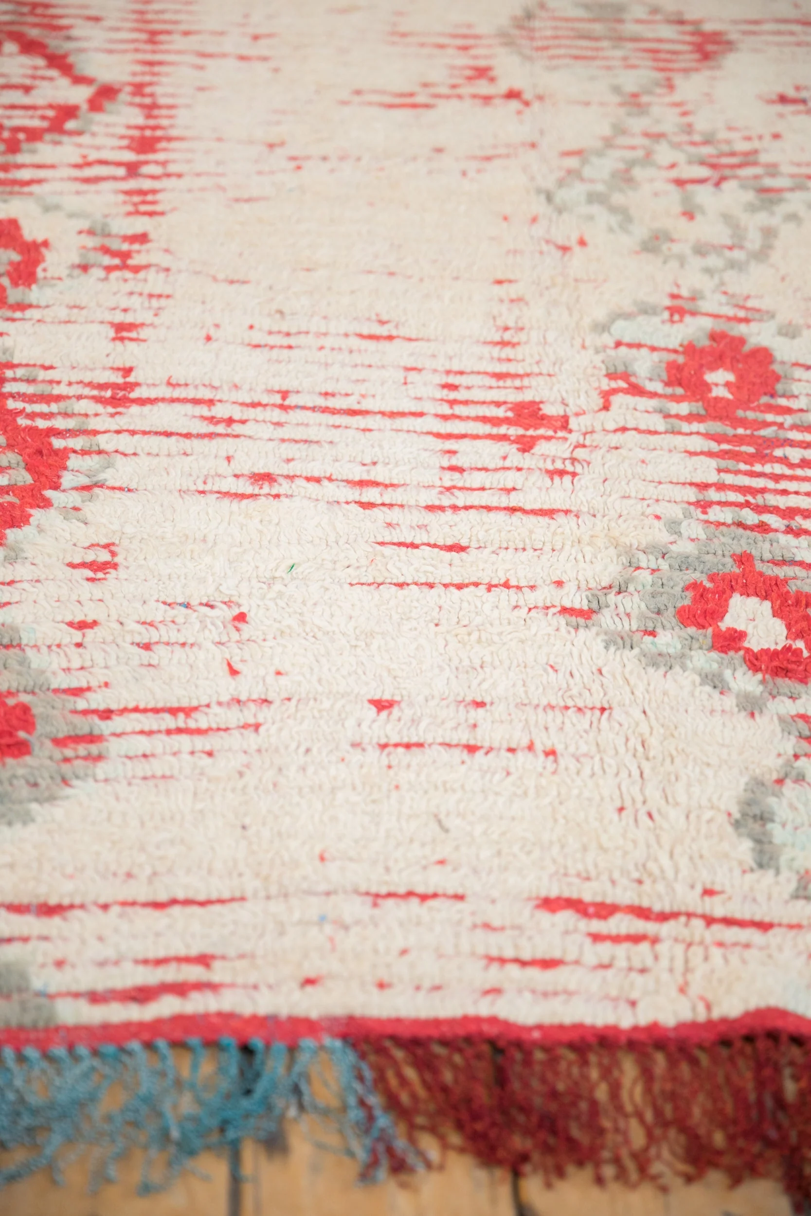 5.5x8.5 Vintage Moroccan Carpet - Image 9