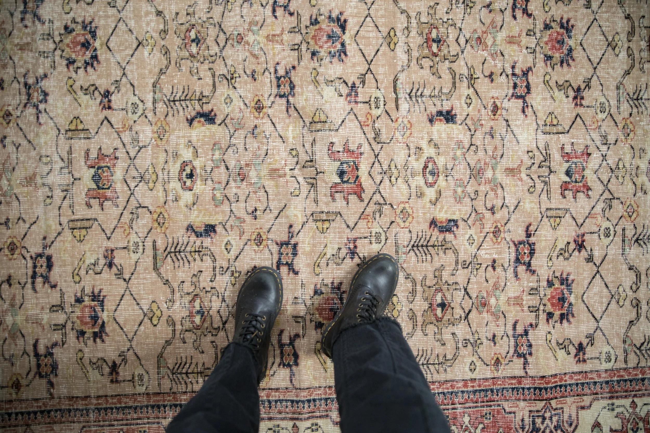 5.5x8 Vintage Distressed Sparta Carpet - Image 2