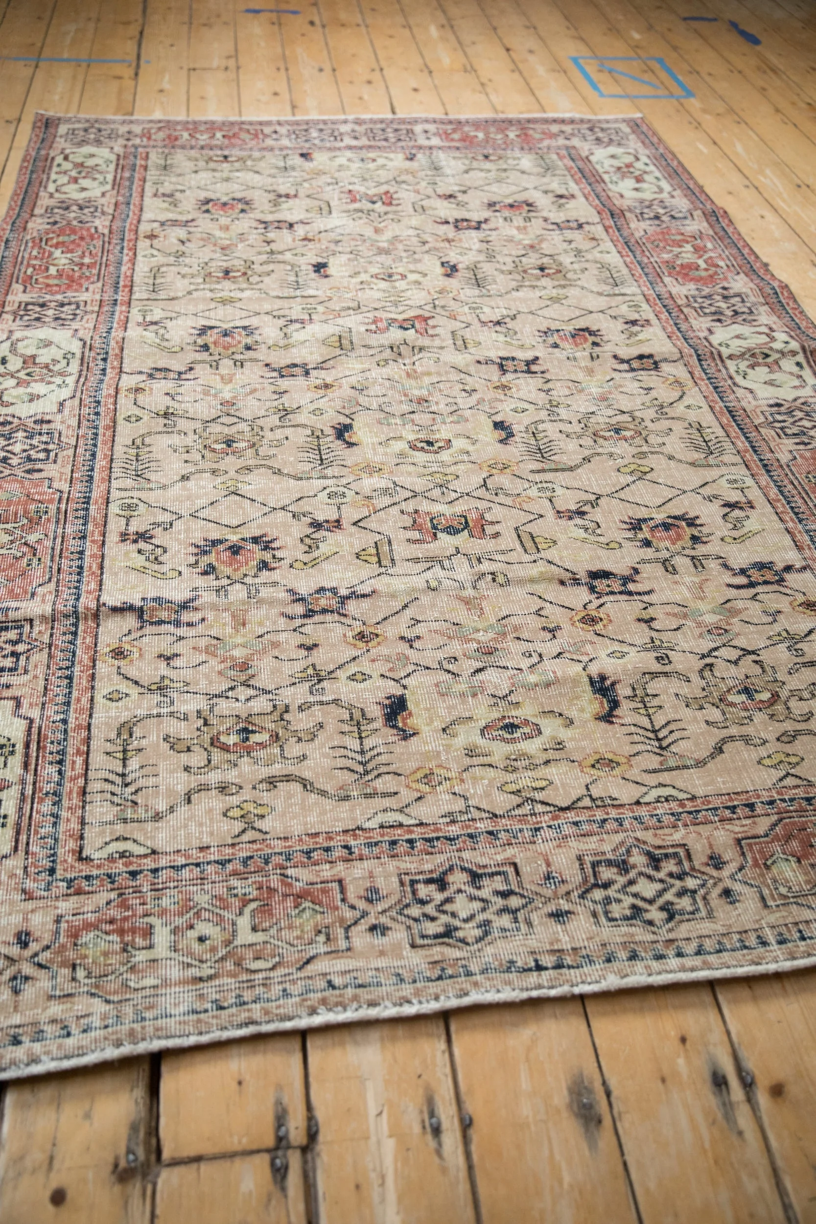 5.5x8 Vintage Distressed Sparta Carpet - Image 7