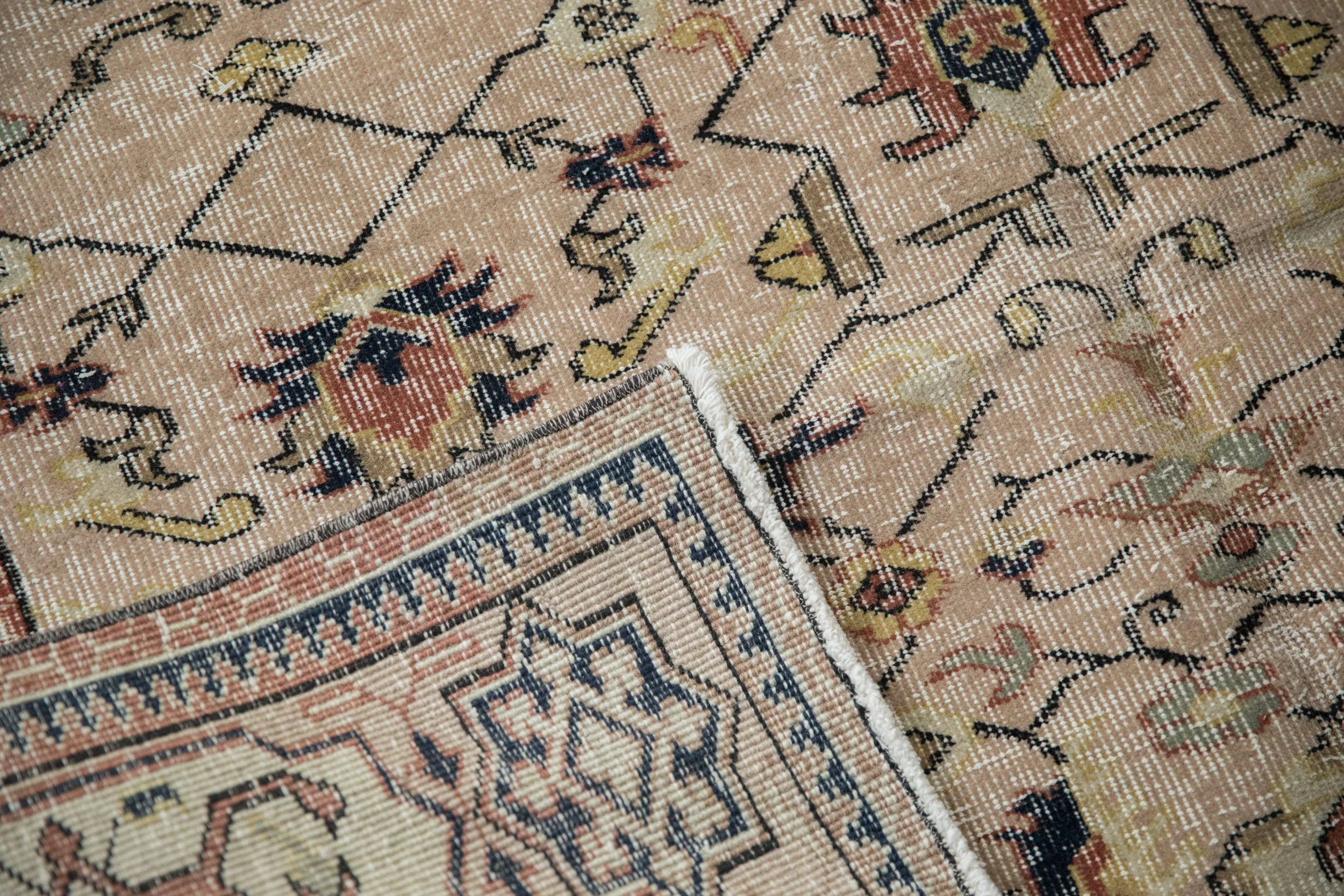 5.5x8 Vintage Distressed Sparta Carpet - Image 9