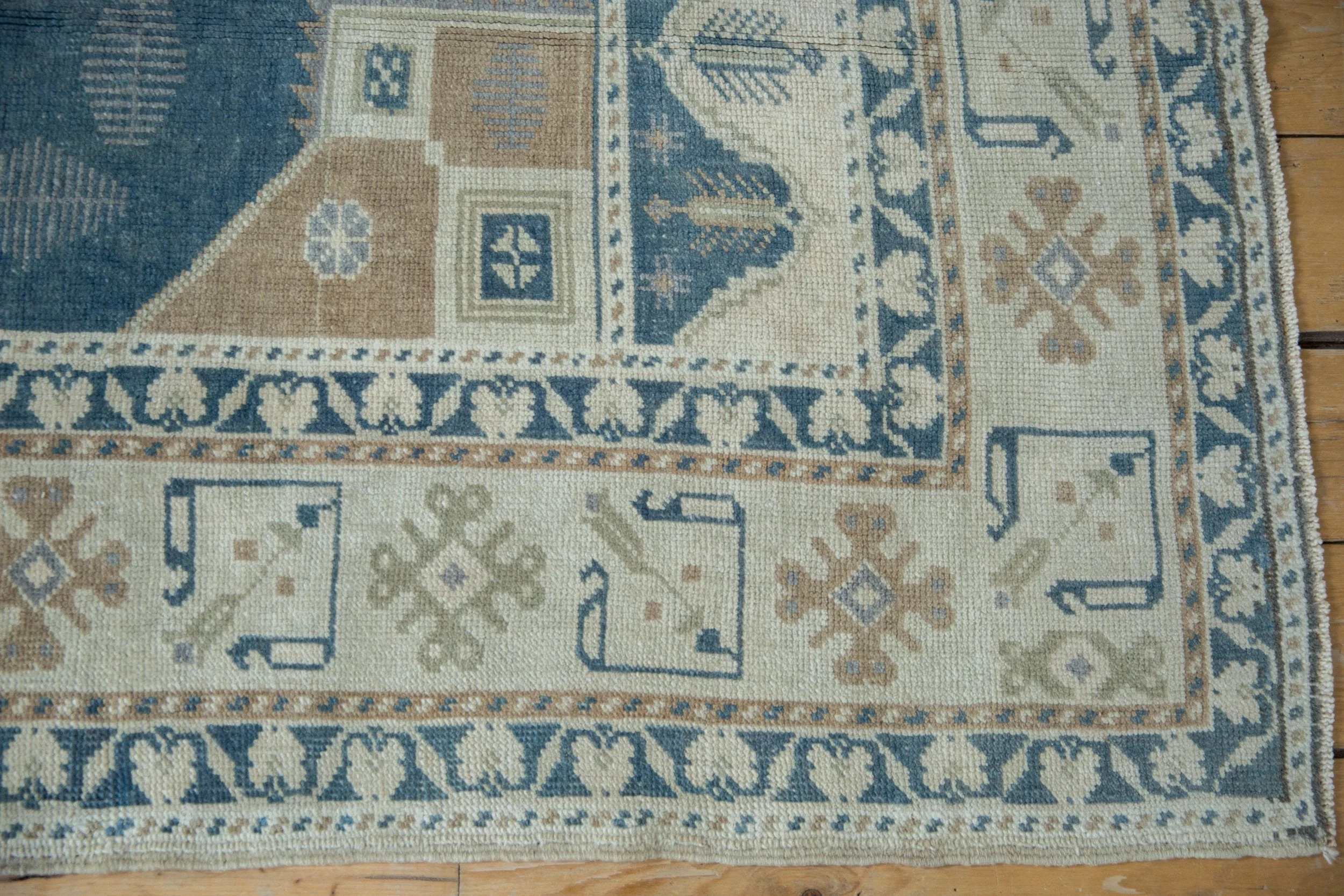 5.5x9.5 Vintage Distressed Oushak Carpet - Image 3
