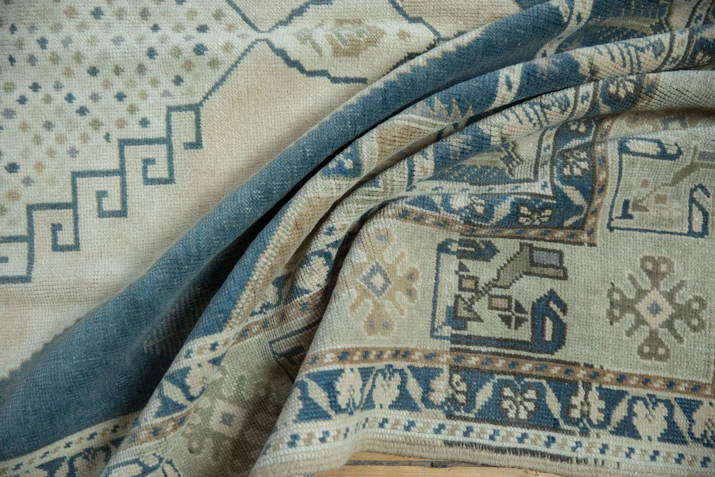 5.5x9.5 Vintage Distressed Oushak Carpet - Image 8