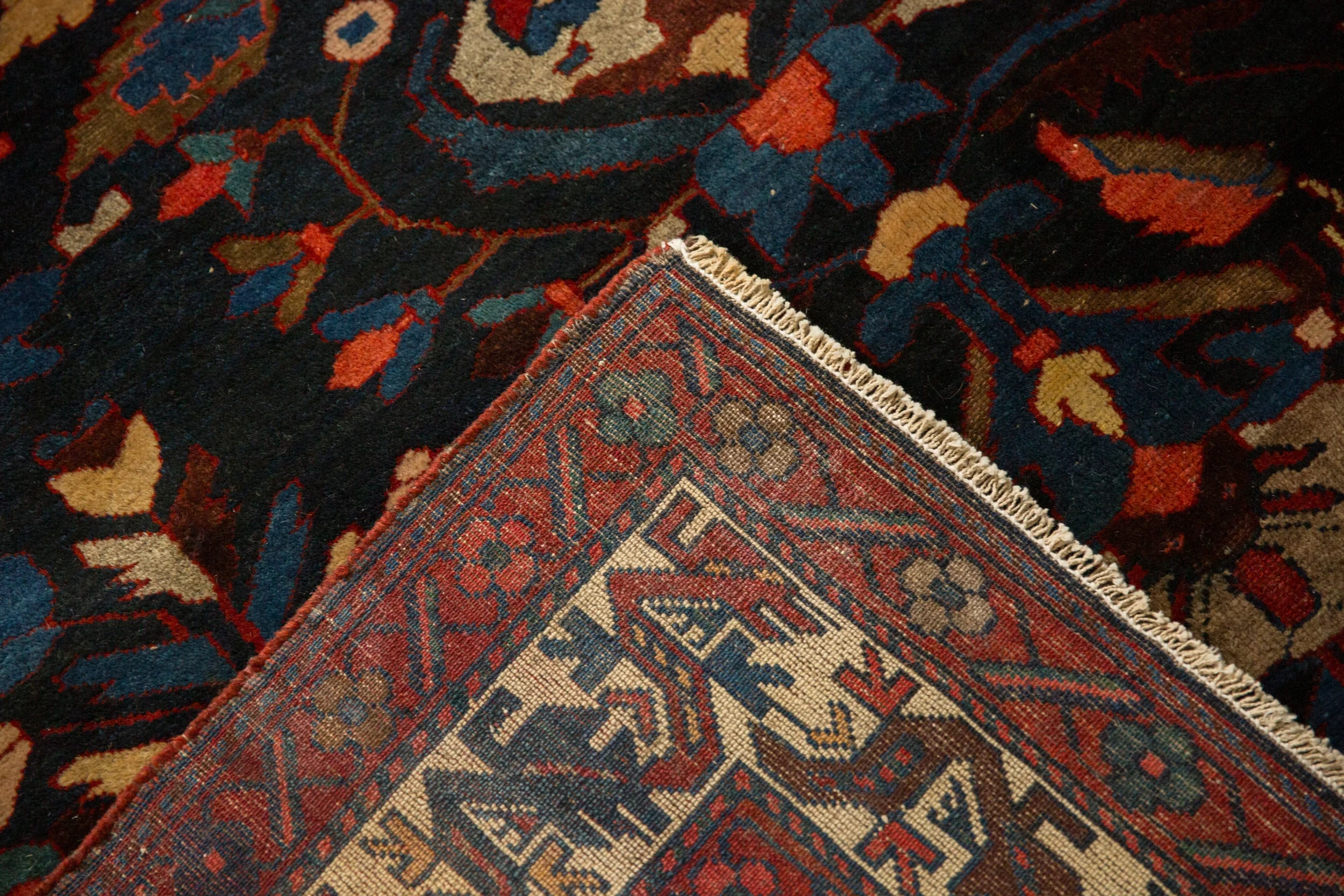 5.5x9 Vintage Bakhtiari Carpet - Image 13