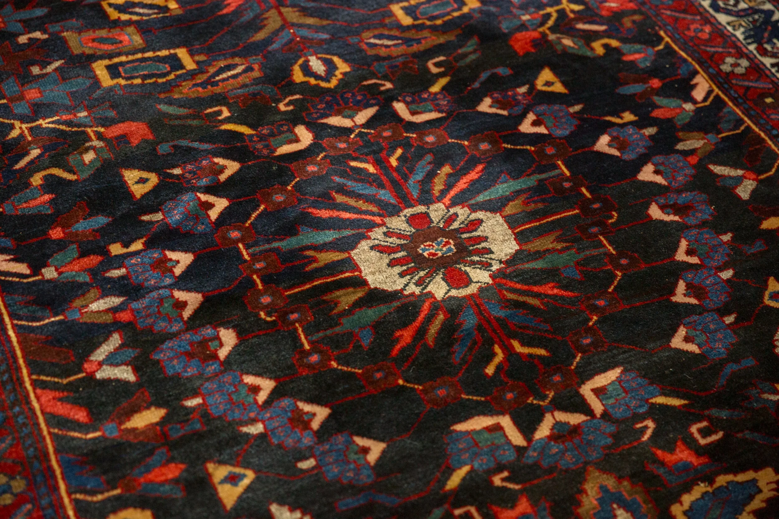 5.5x9 Vintage Bakhtiari Carpet - Image 14