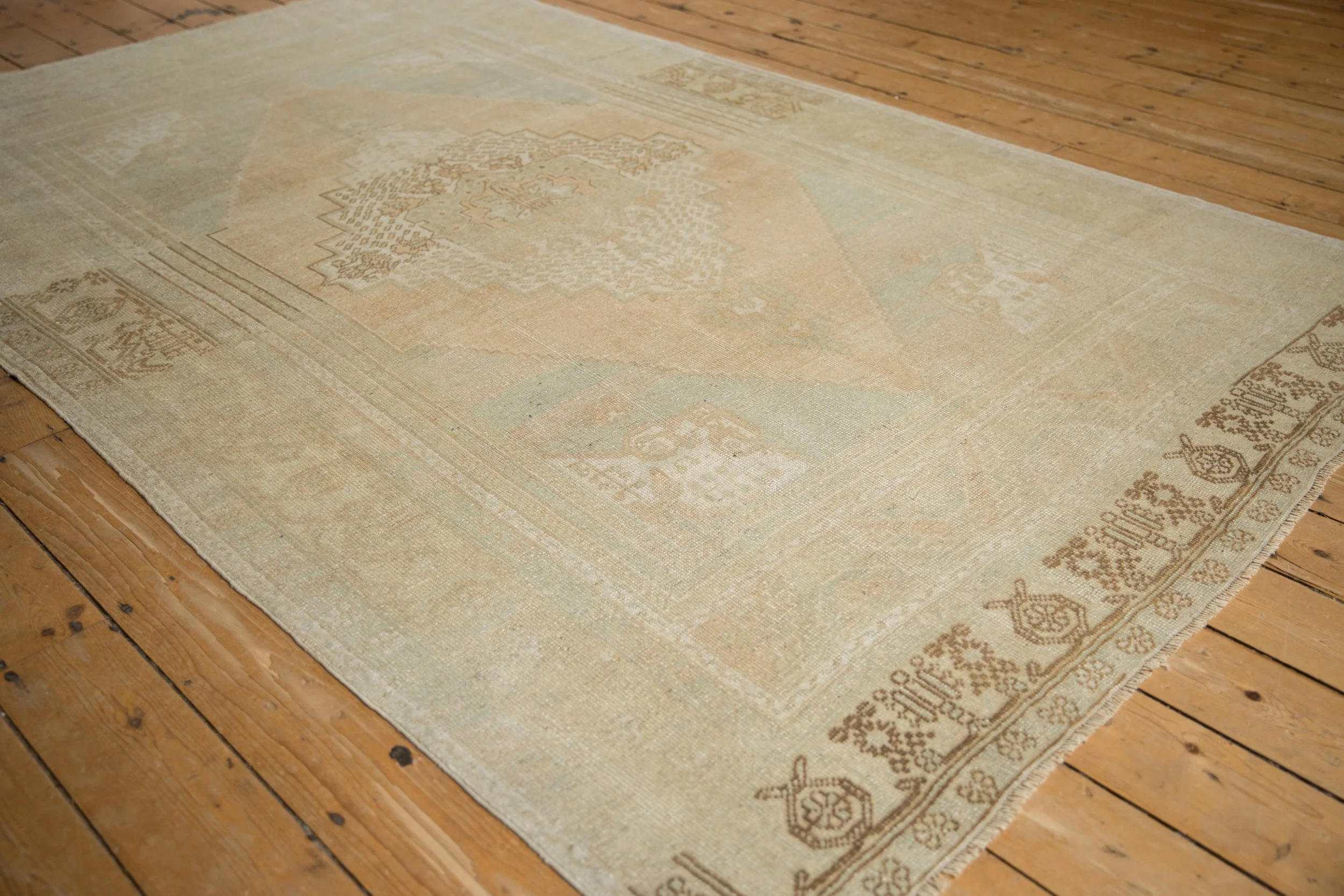 5.5x9 Vintage Distressed Oushak Carpet - Image 4
