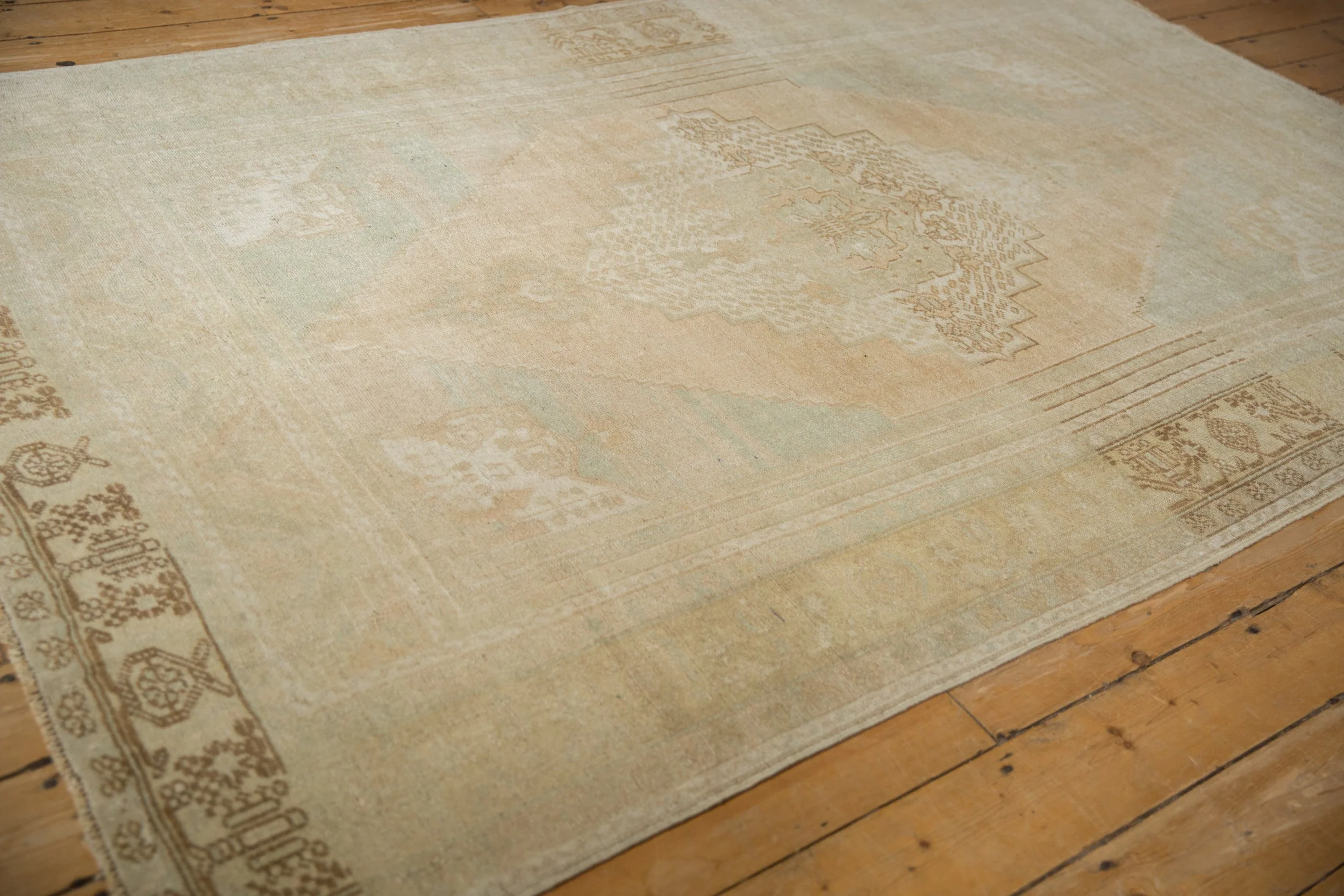 5.5x9 Vintage Distressed Oushak Carpet - Image 5