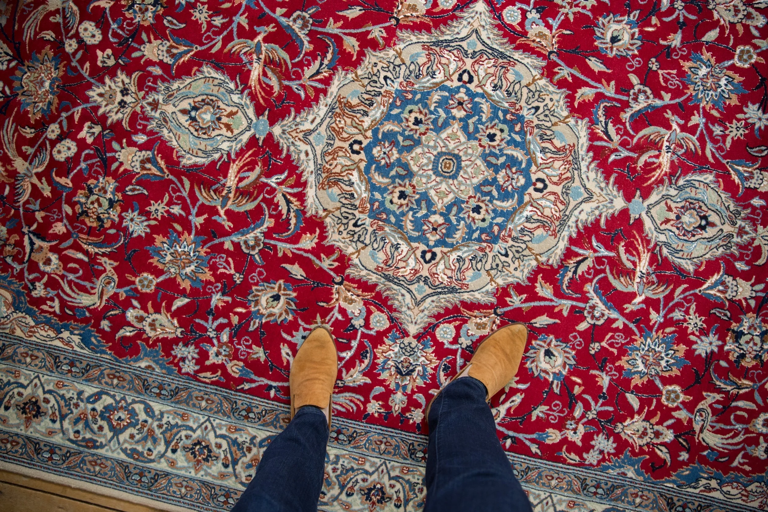 5.5x9 Vintage Nain Carpet - Image 2