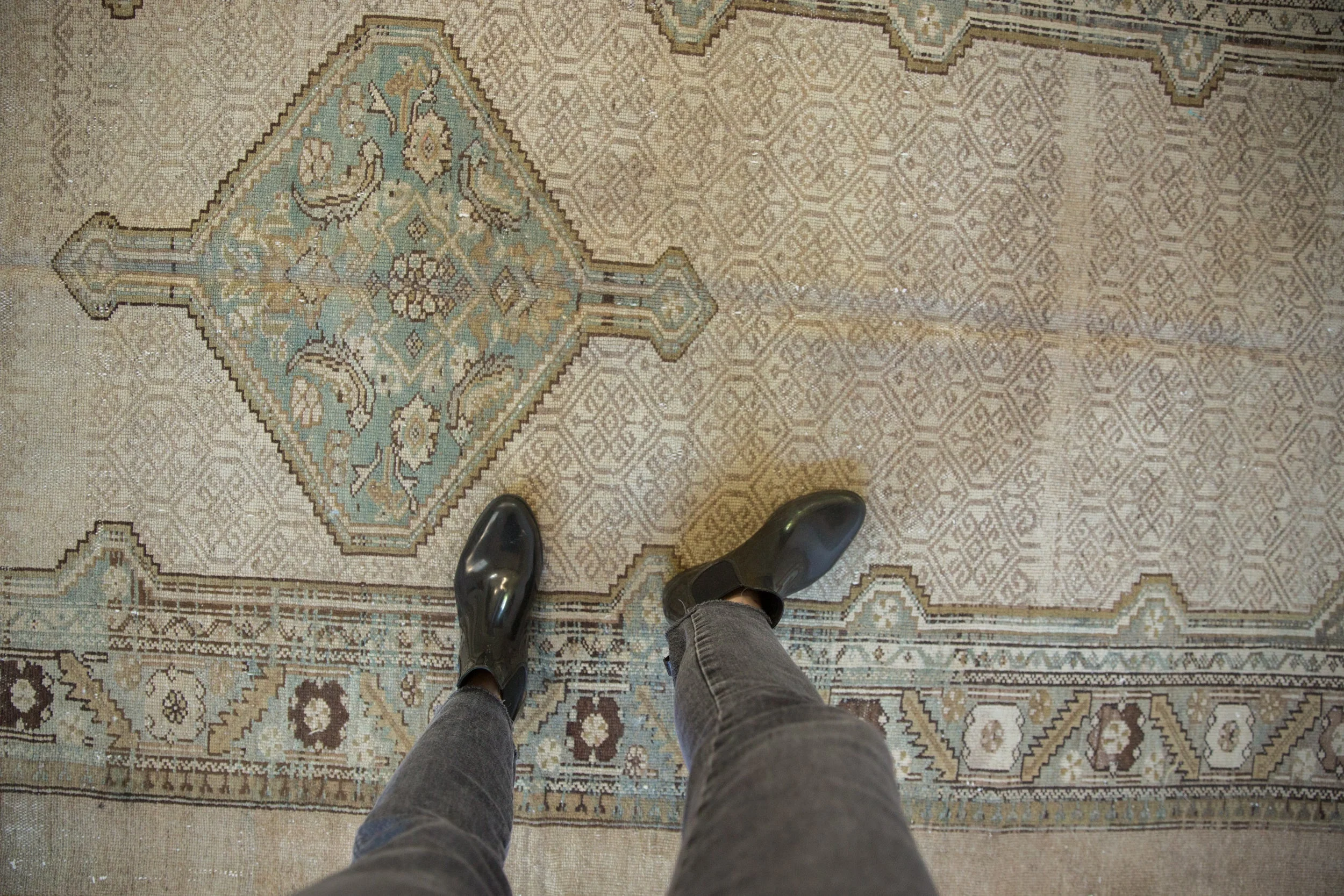 5x11 Vintage Distressed Serab Rug Runner - Image 2