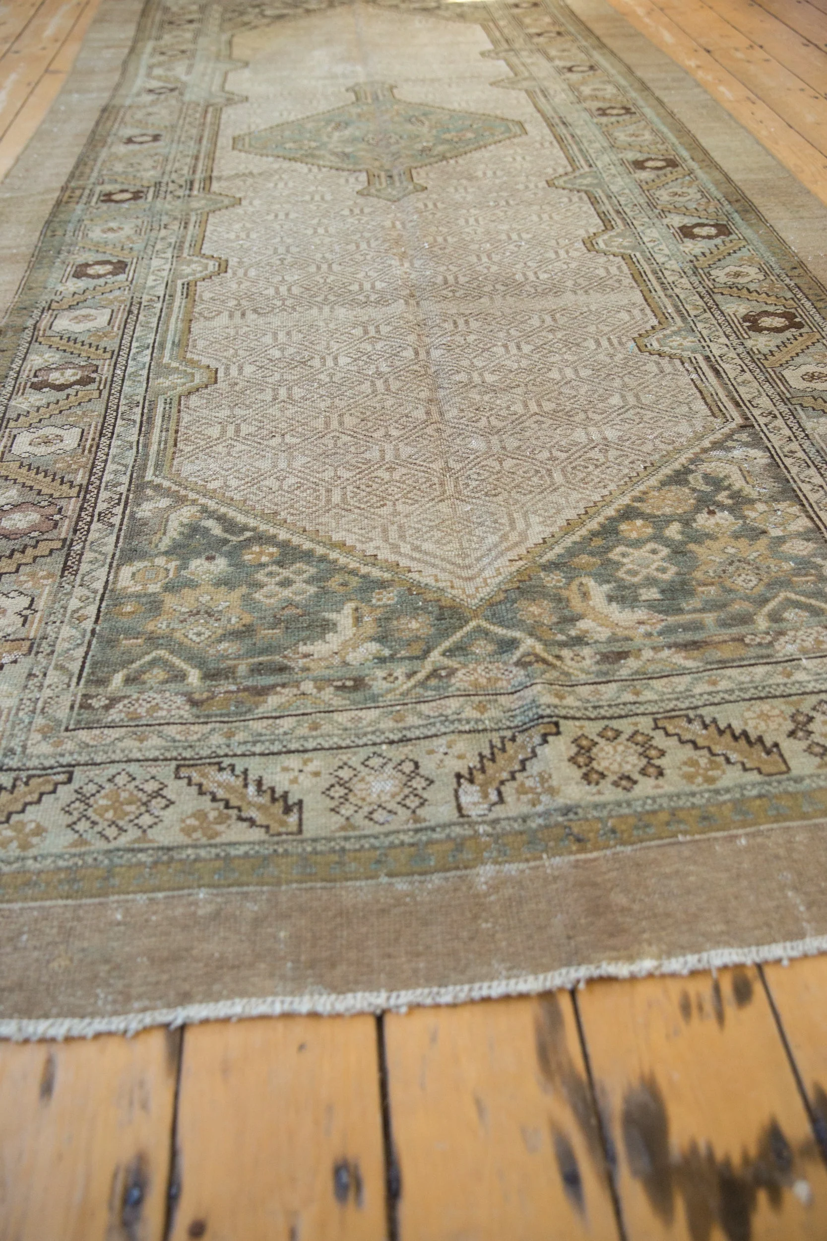 5x11 Vintage Distressed Serab Rug Runner - Image 6
