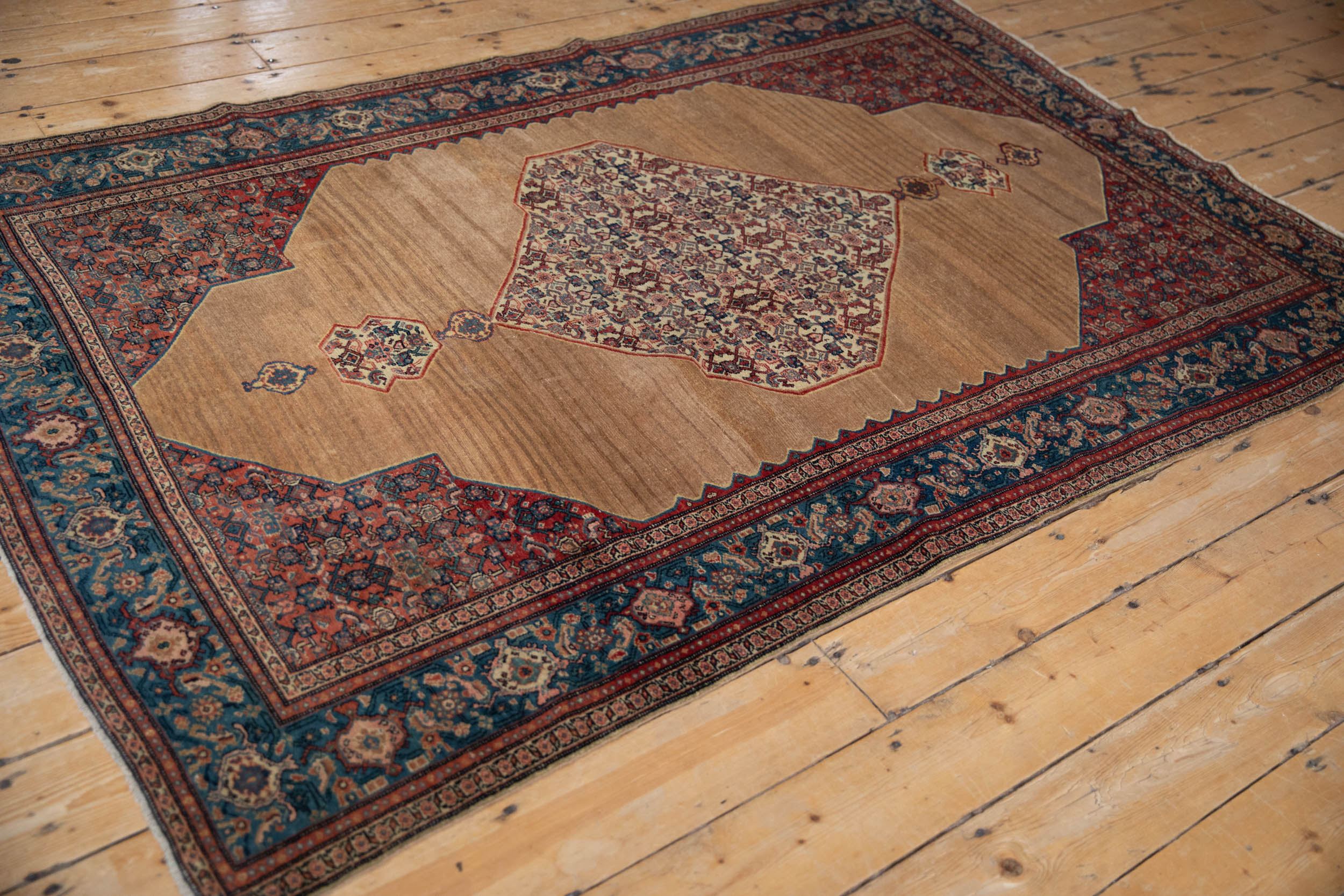 5x7.5 Antique Fine Senneh Rug - Image 7