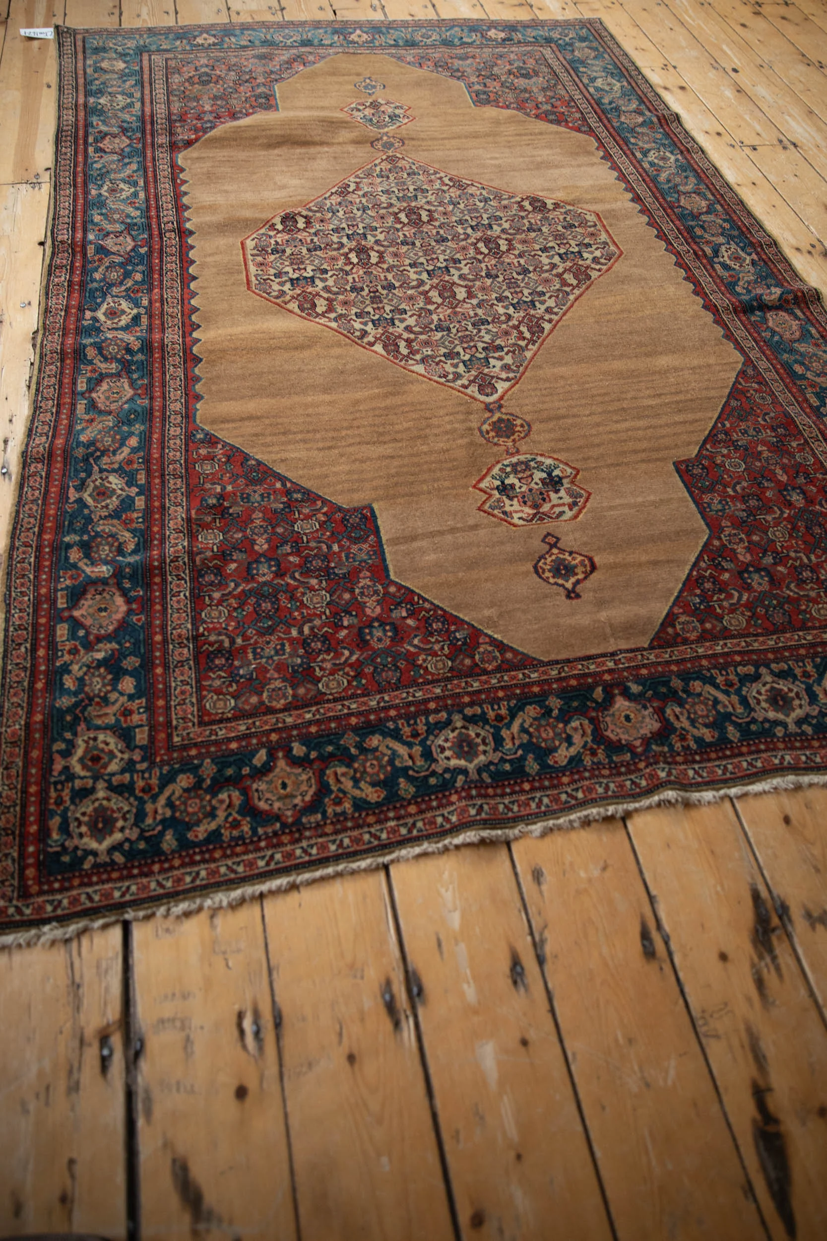 5x7.5 Antique Fine Senneh Rug - Image 9