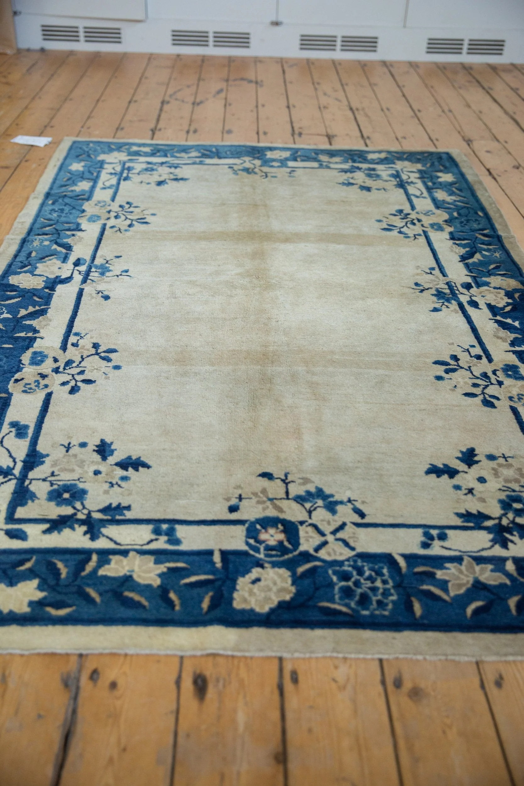 5x7.5 Vintage Peking Rug - Image 3