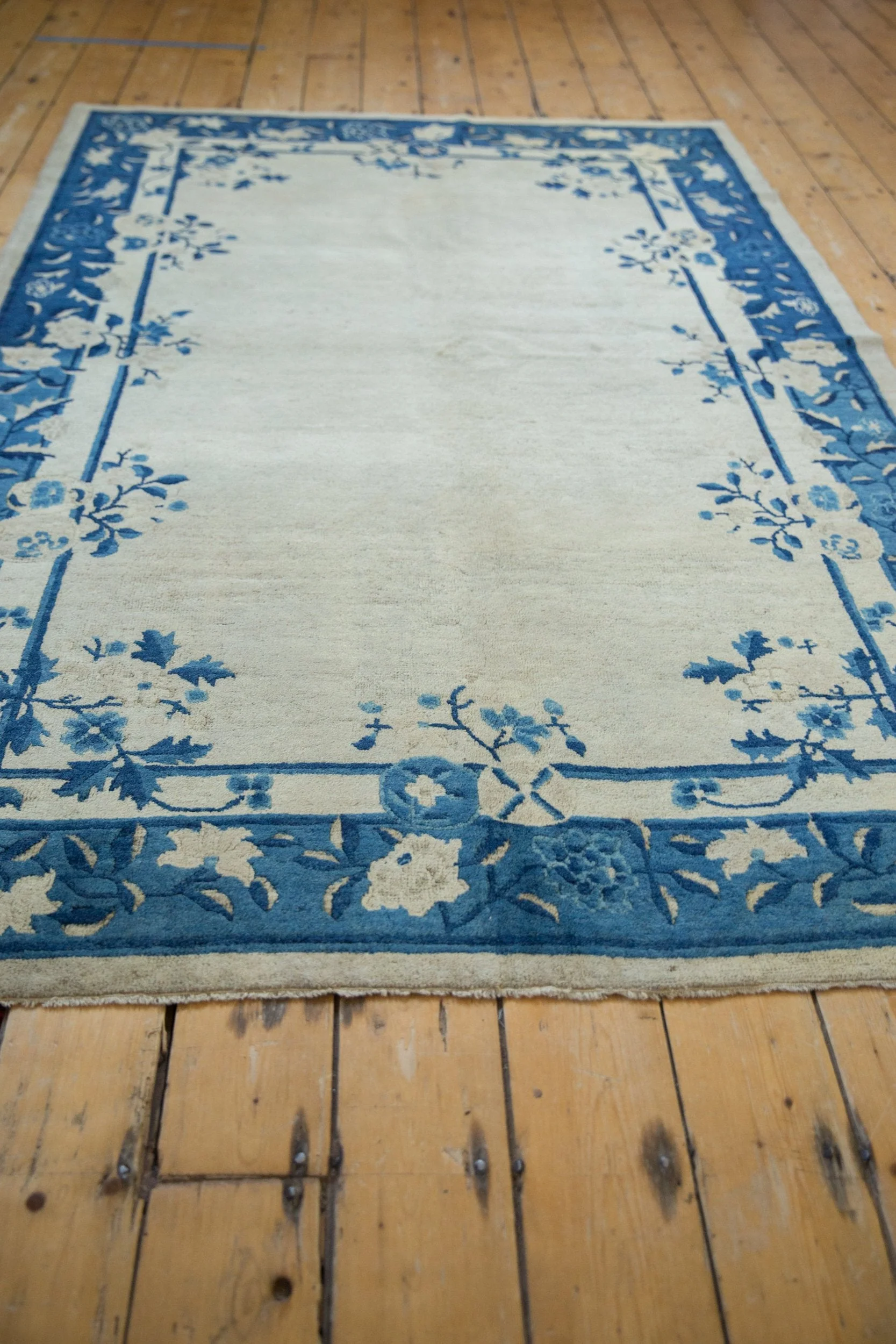 5x7.5 Vintage Peking Rug - Image 8