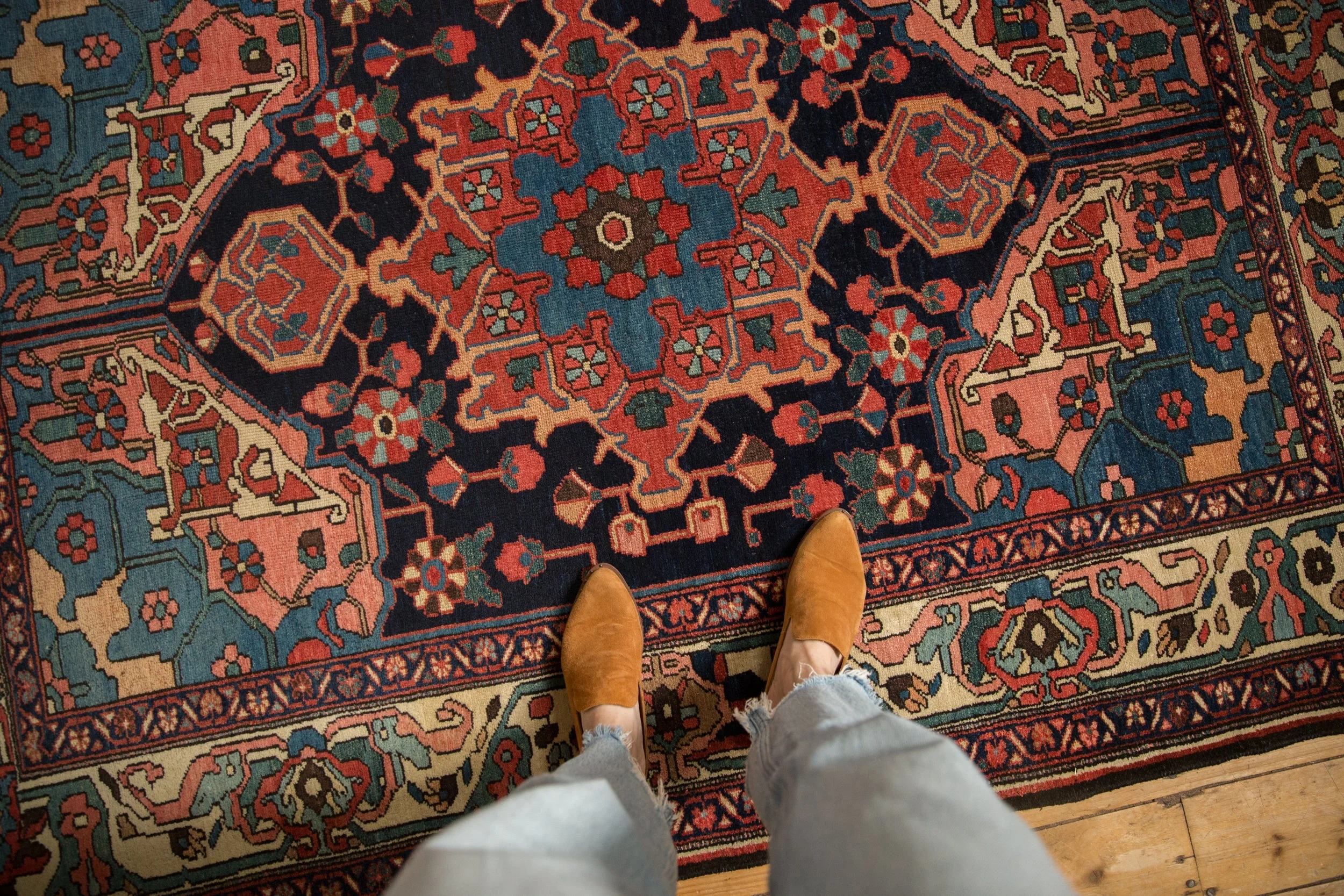 5x7 Vintage Bakhtiari Rug - Image 2