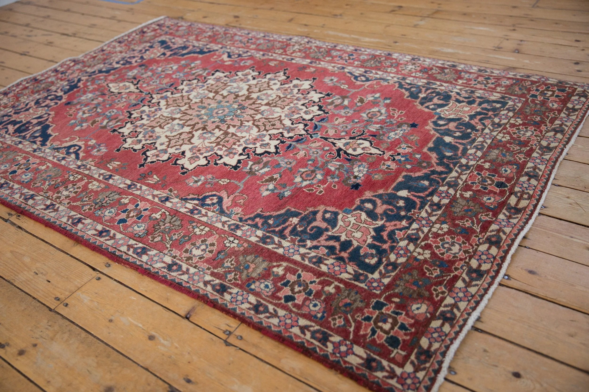 5x7 Vintage Baktiari Rug - Image 3