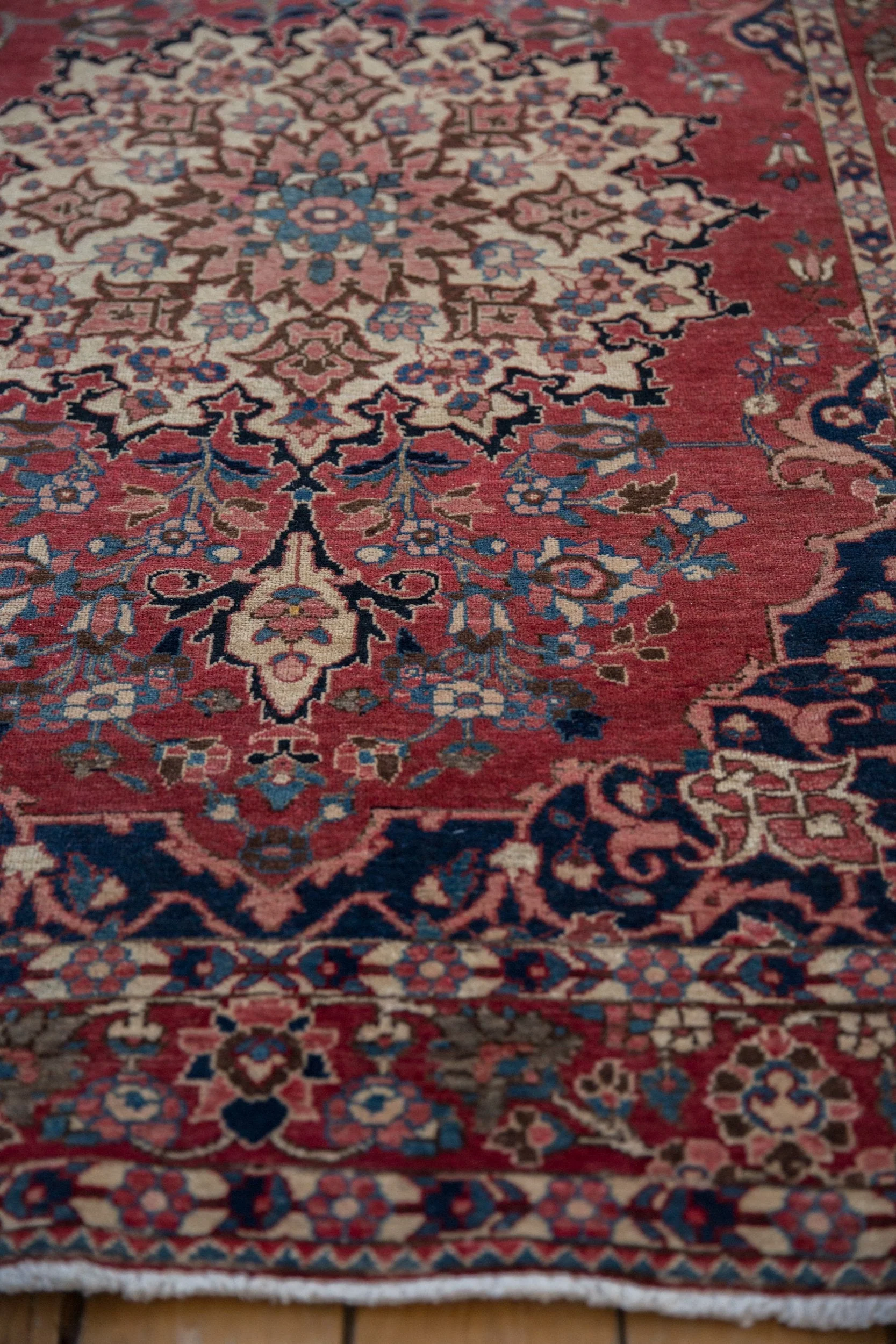 5x7 Vintage Baktiari Rug - Image 7