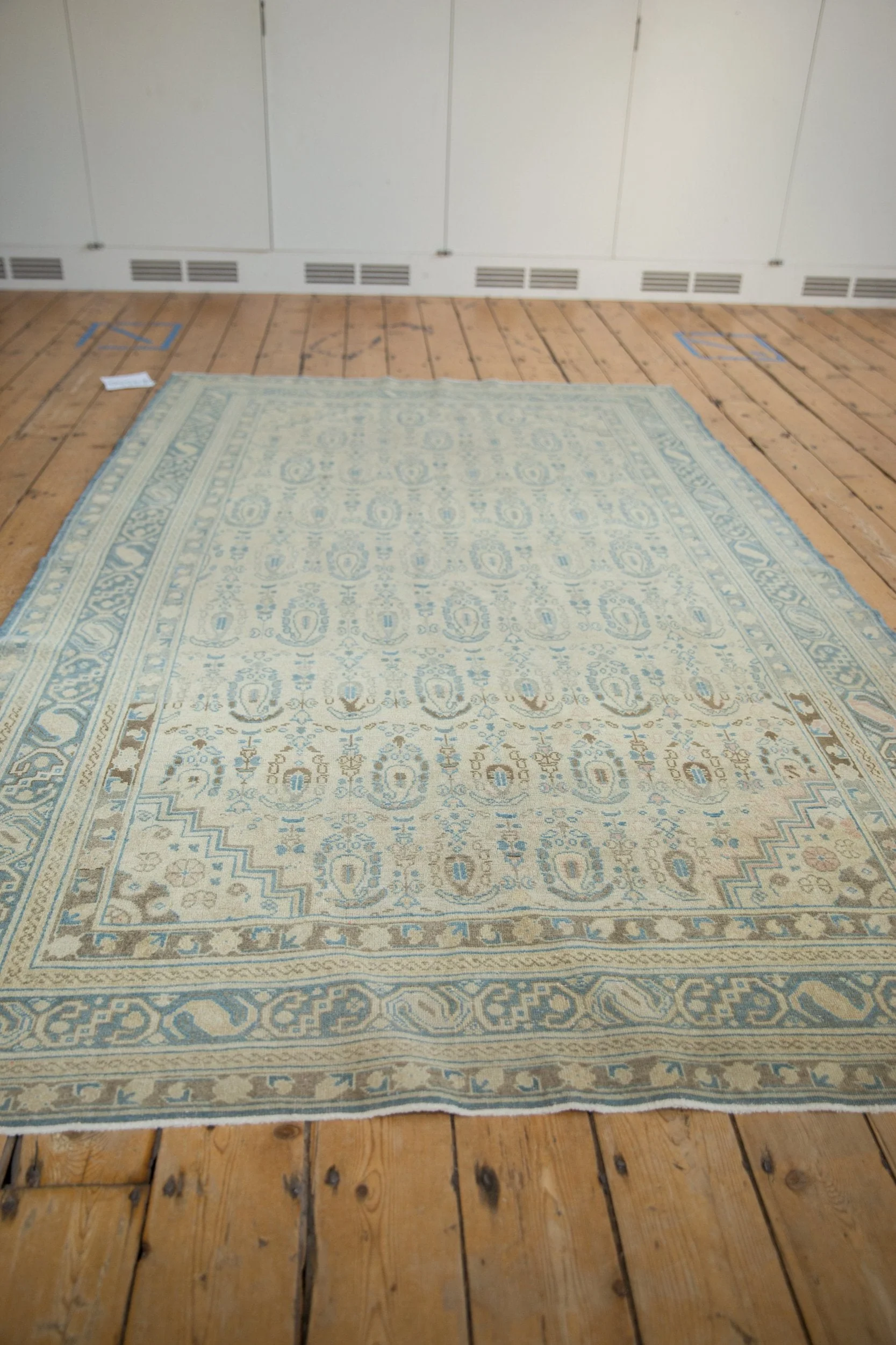 5x8.5 Vintage Distressed Sivas Carpet - Image 6