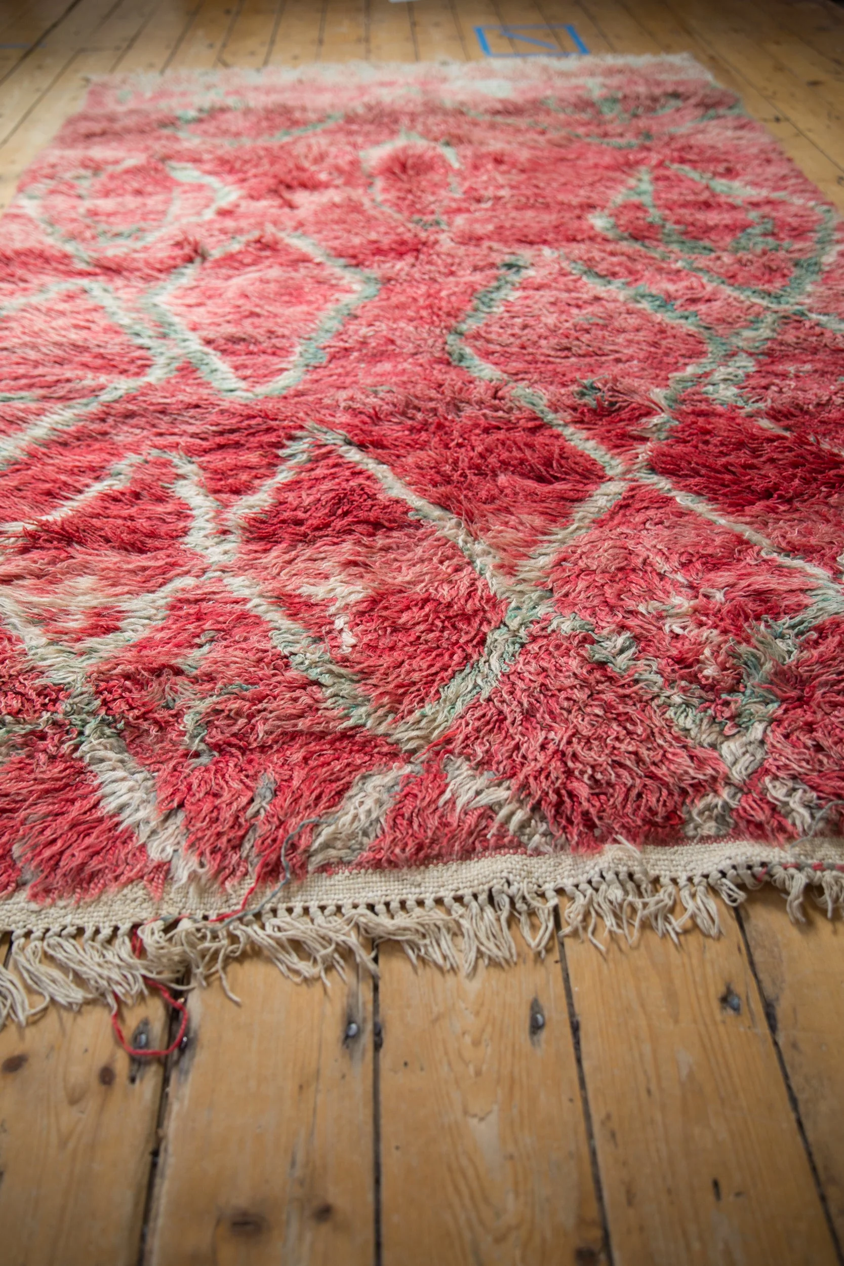 5x8 Vintage Moroccan Carpet - Image 7