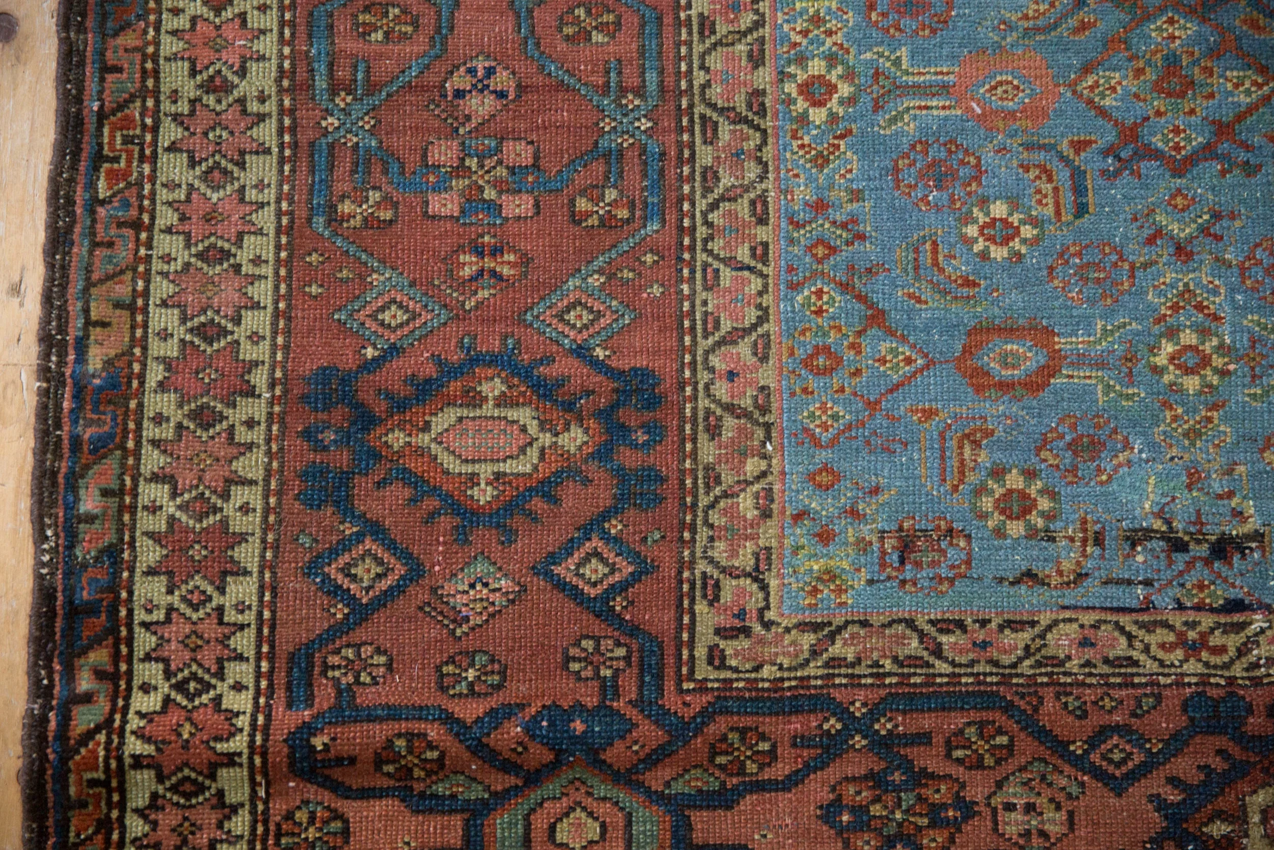 5x9.5 Antique Fereghan Carpet - Image 8