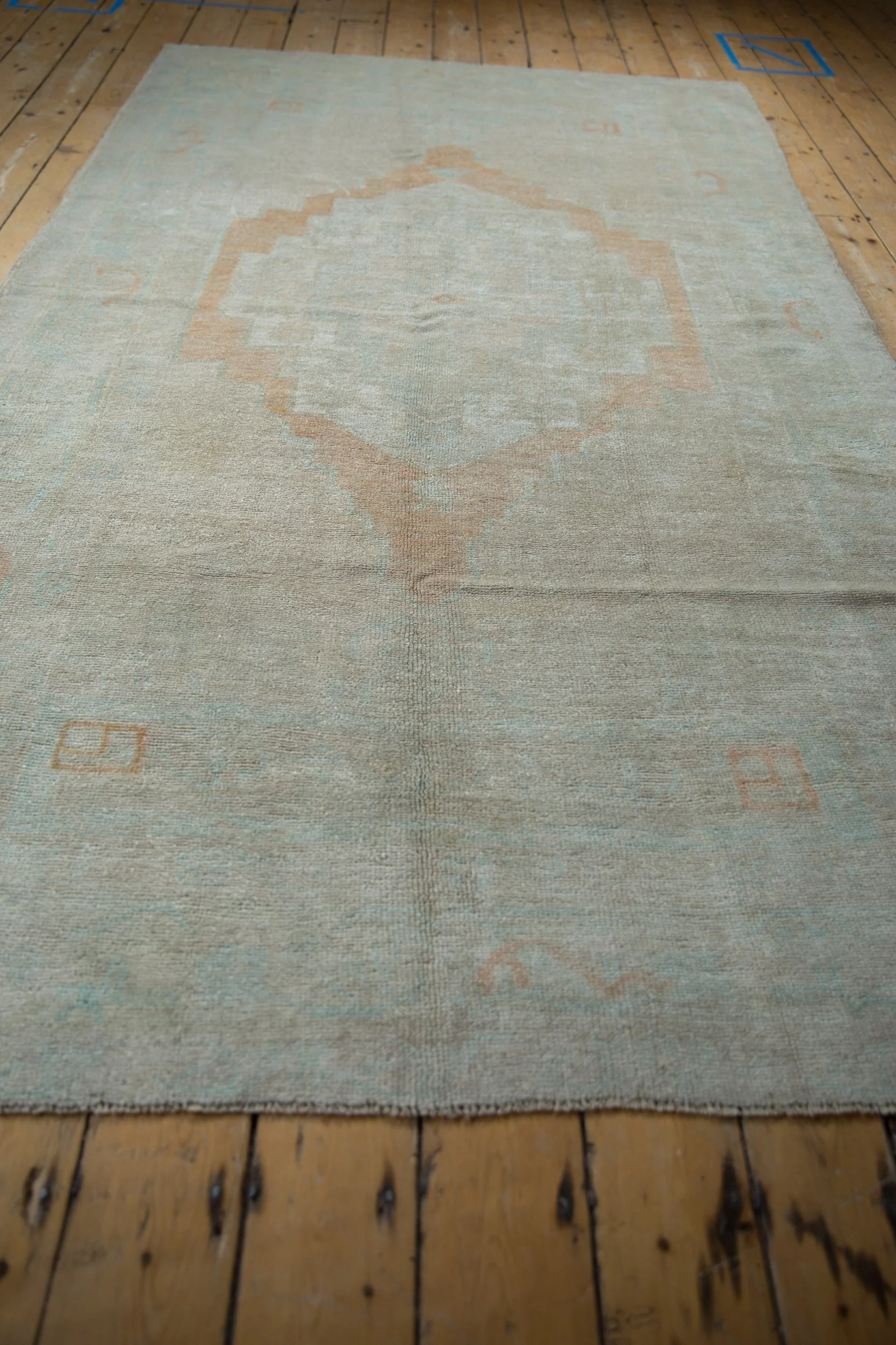 5x9.5 Vintage Distressed Oushak Carpet - Image 4