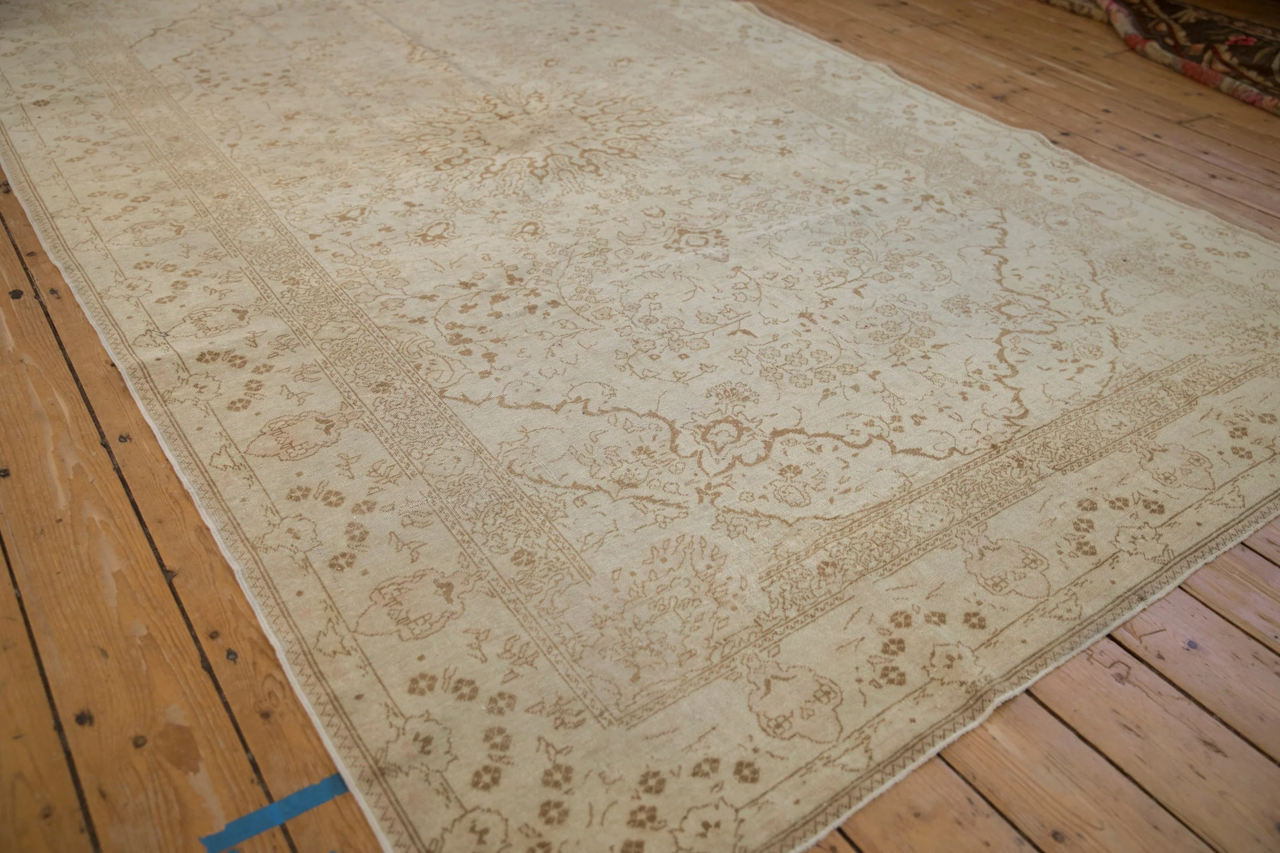 6.5x10 Vintage Distressed Kaisary Carpet - Image 4